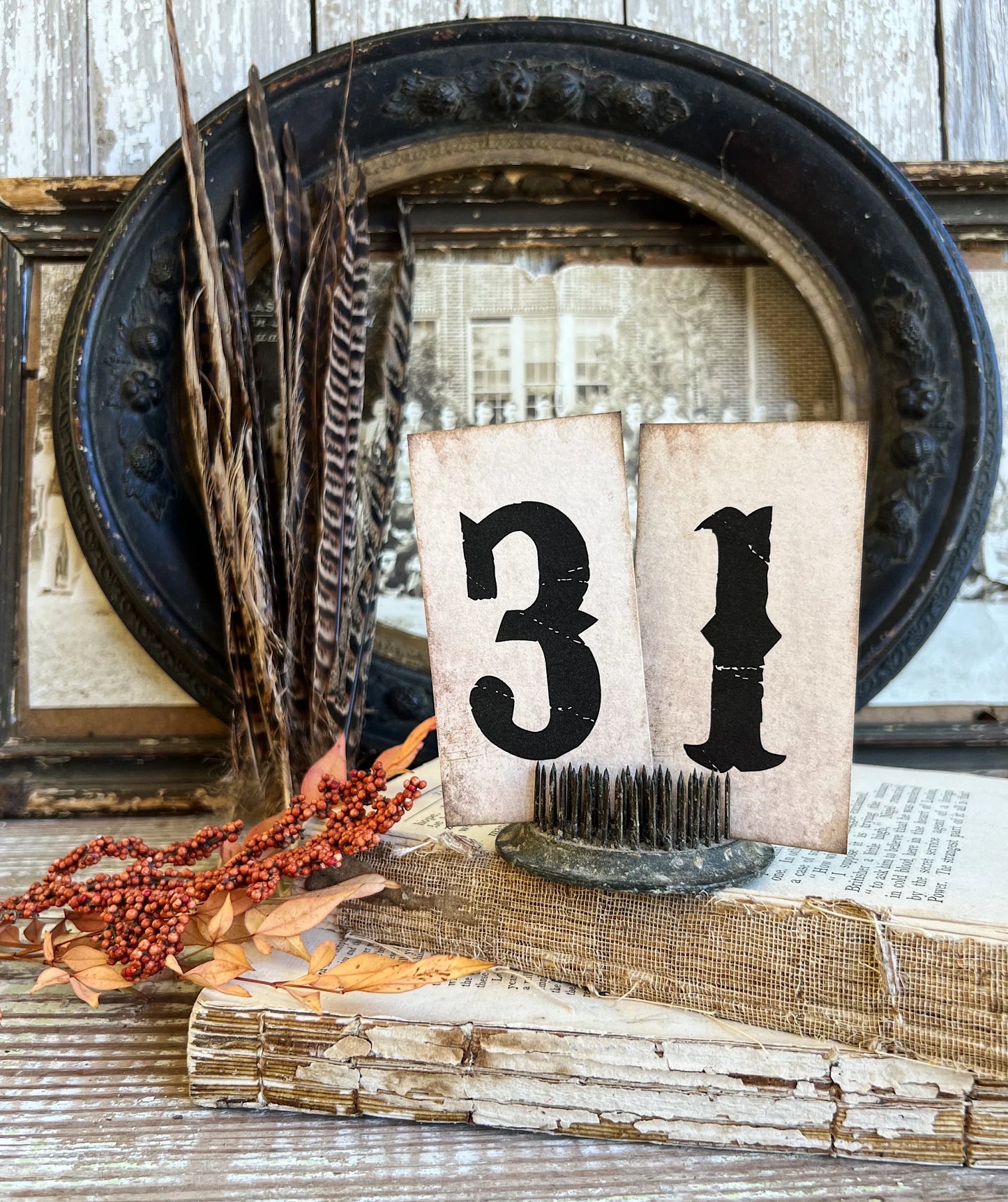 HALLOWEEN Number 31 BLACK Card Sign Set