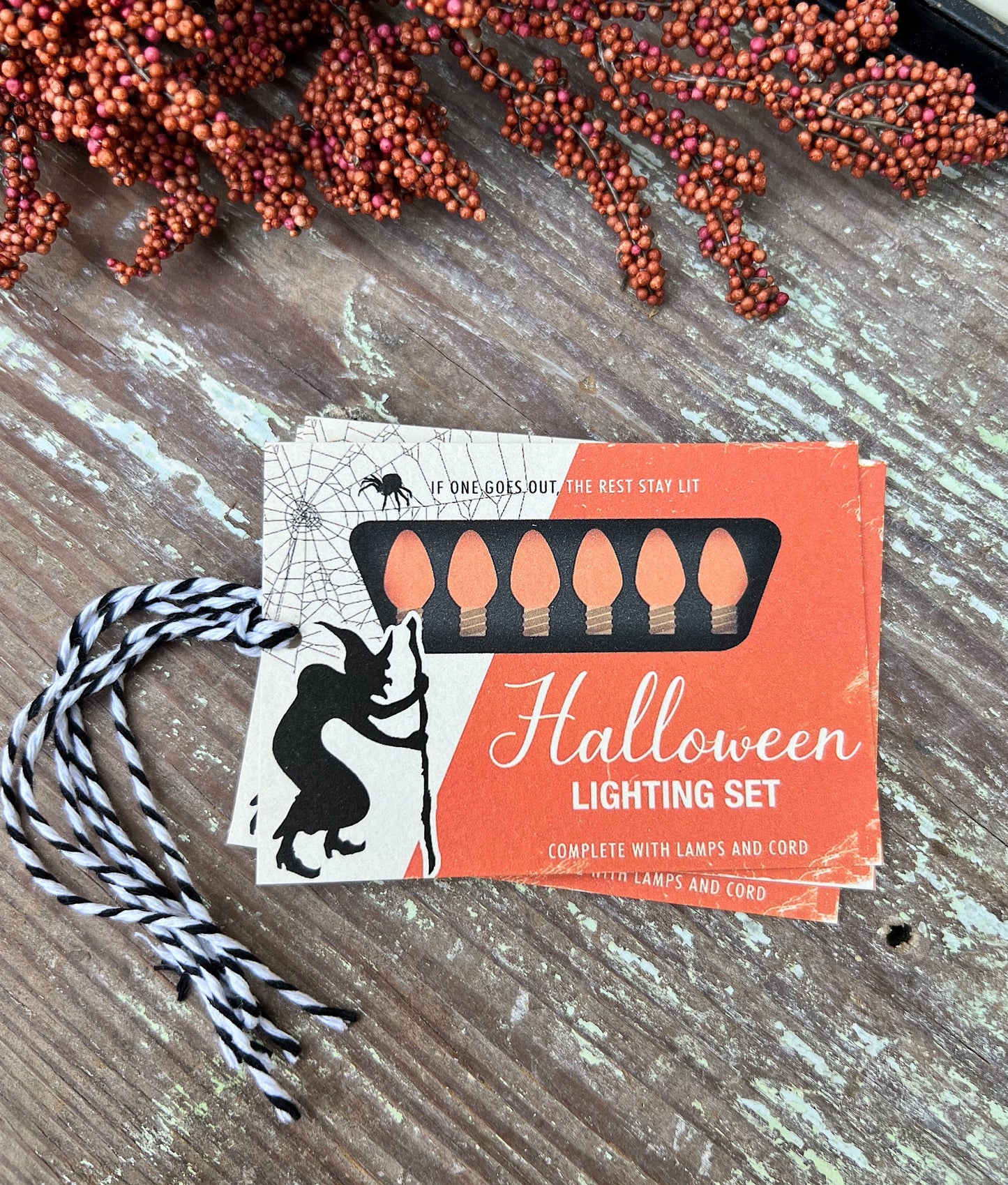 HALLOWEEN LIGHTS WITCH Retro Gift Tags Vintage Orange Farmhouse Decor Grungy Party Favor Vintage Halloween Card