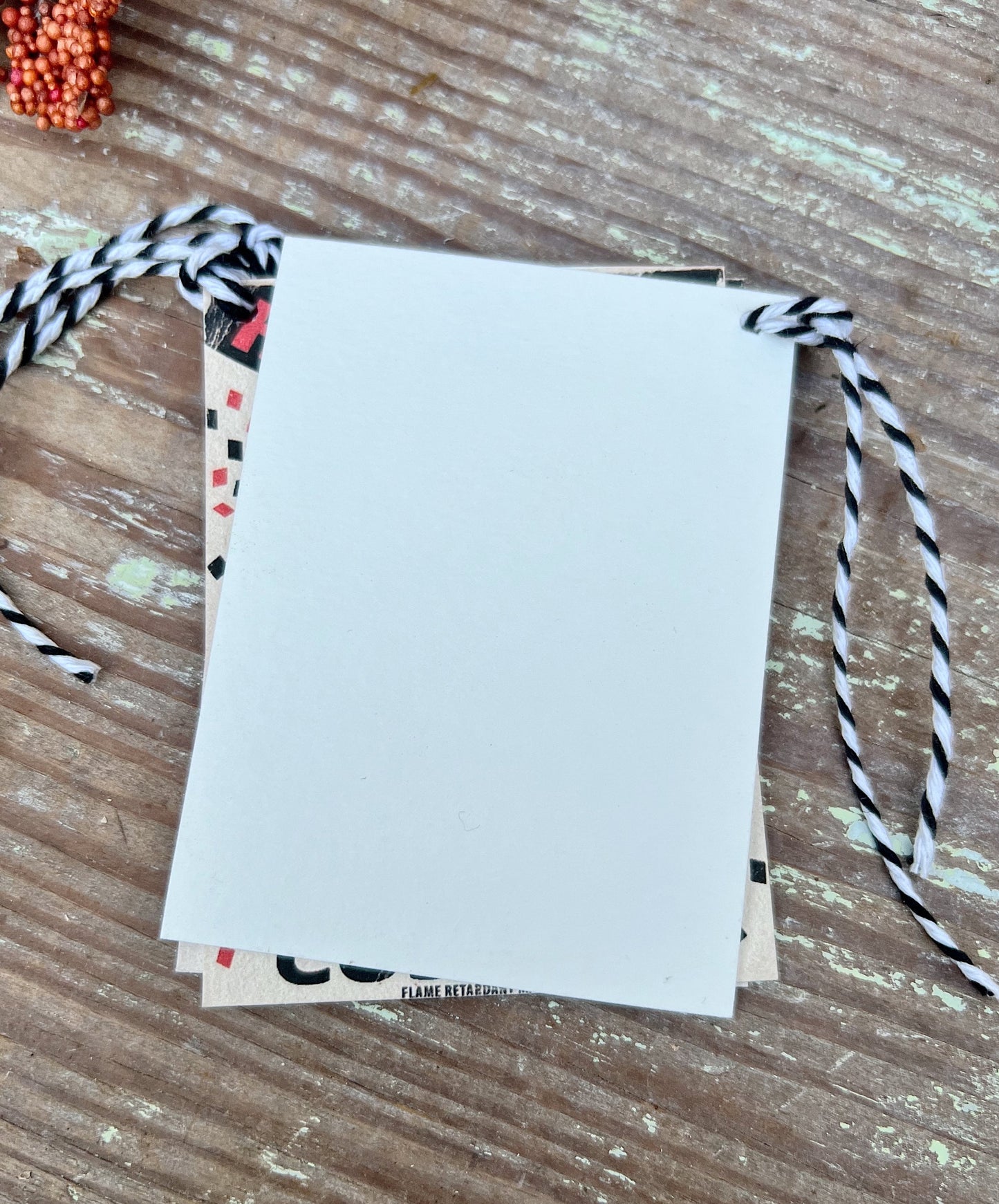 HALLOWEEN COSTUME SKULL Retro Gift Tags Vintage Farmhouse Decor Grungy Party Favor Vintage Halloween Card