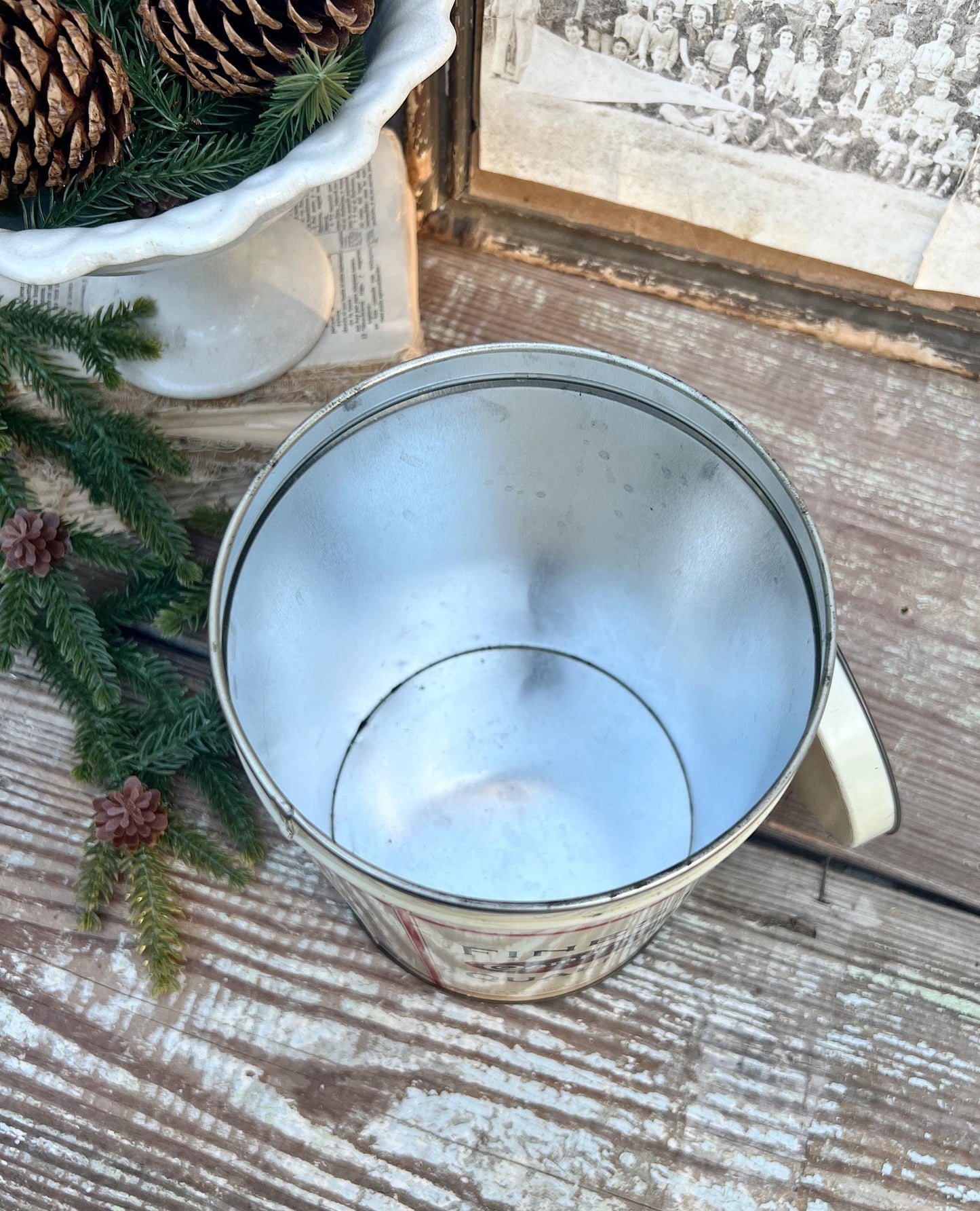 Vintage CAMPFIRE MARSHMALLOWS Tin Can Red White Blue Farmhouse Decor Industrial Salvage Christmas Decor 16 oz