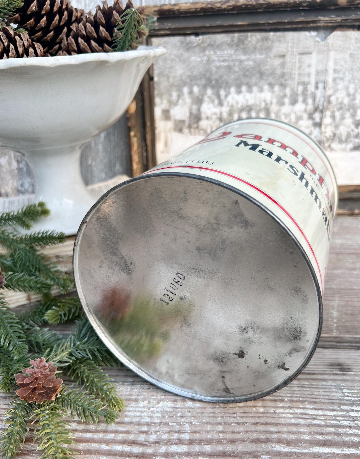 Vintage CAMPFIRE MARSHMALLOWS Tin Can Red White Blue Farmhouse Decor Industrial Salvage Christmas Decor 16 oz