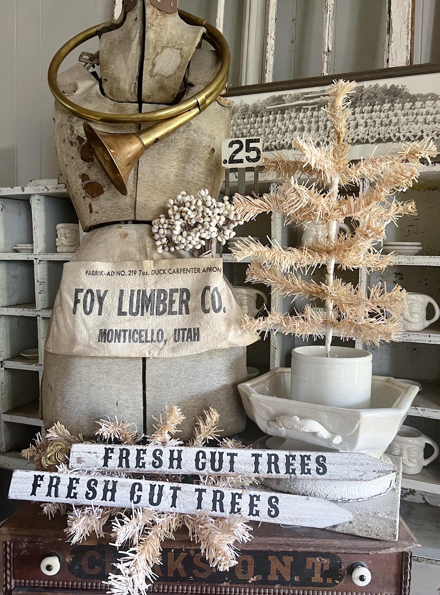 FRESH CUT TREES Arrow Sign Christmas Fall Vintage Salvage Barn Wood Reclaimed White Chippy Paint Farmhouse Decor Architectural Black White