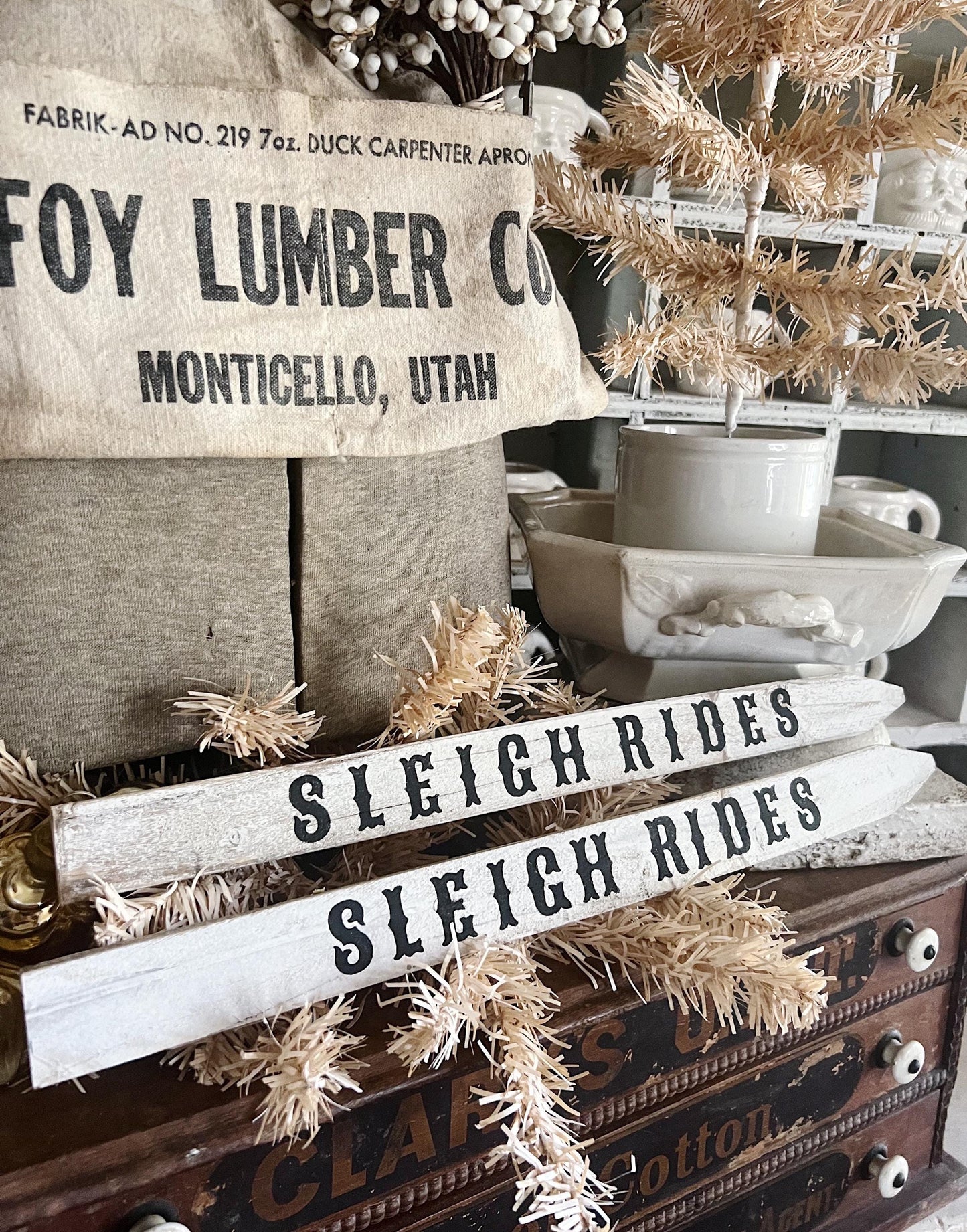 SLEIGH RIDES Arrow Sign CHRISTMAS Winter Vintage Salvage Barn Wood Reclaimed White Chippy Paint Farmhouse Decor Architectural Black White