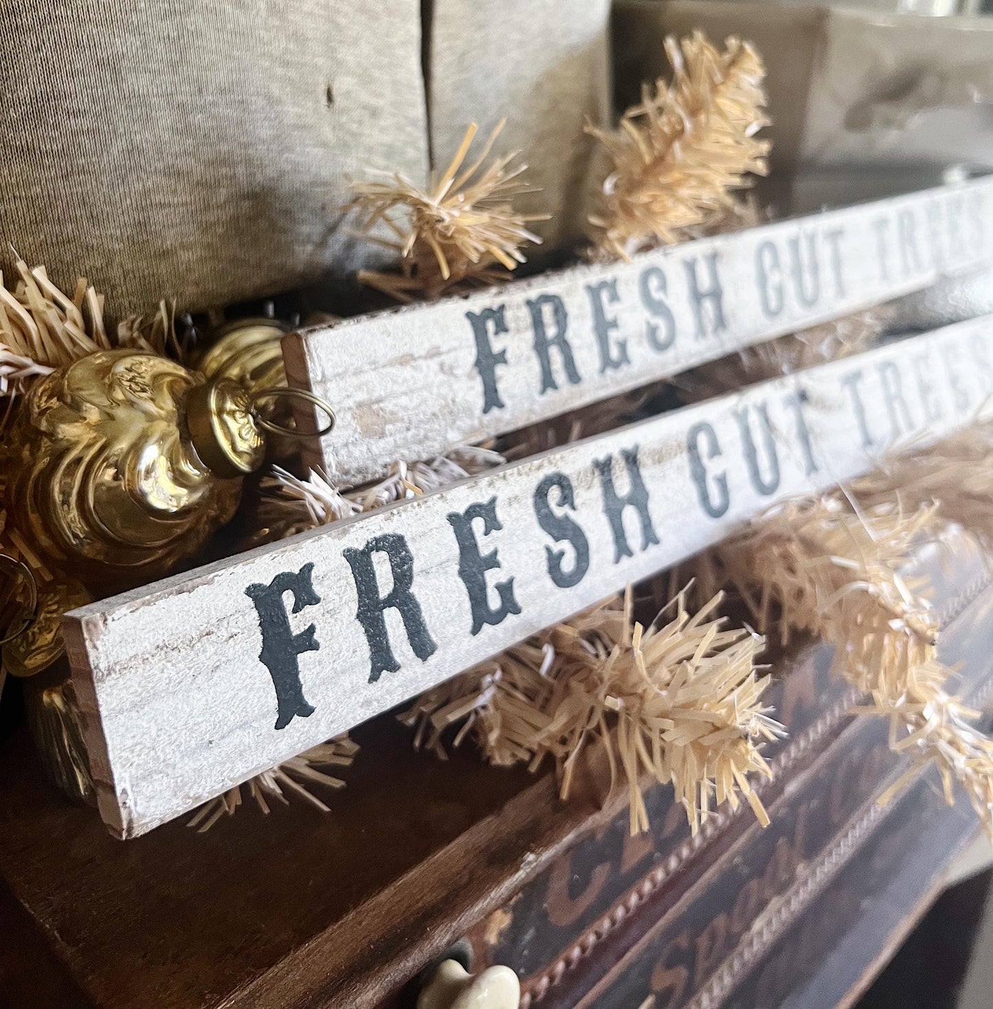 FRESH CUT TREES Arrow Sign Christmas Fall Vintage Salvage Barn Wood Reclaimed White Chippy Paint Farmhouse Decor Architectural Black White