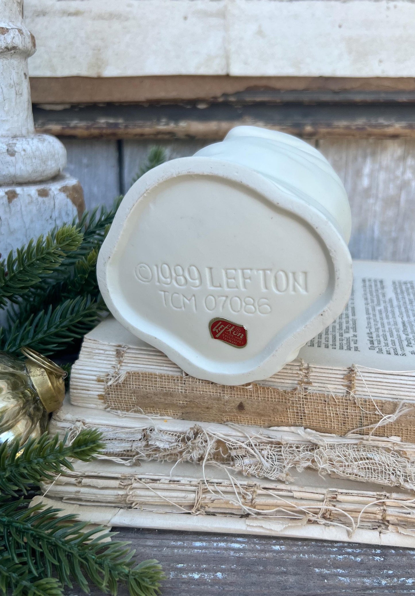 Vintage Santa Claus Face Planter Candle Holder LEFTON Creamy White Santa Farmhouse Christmas Decor