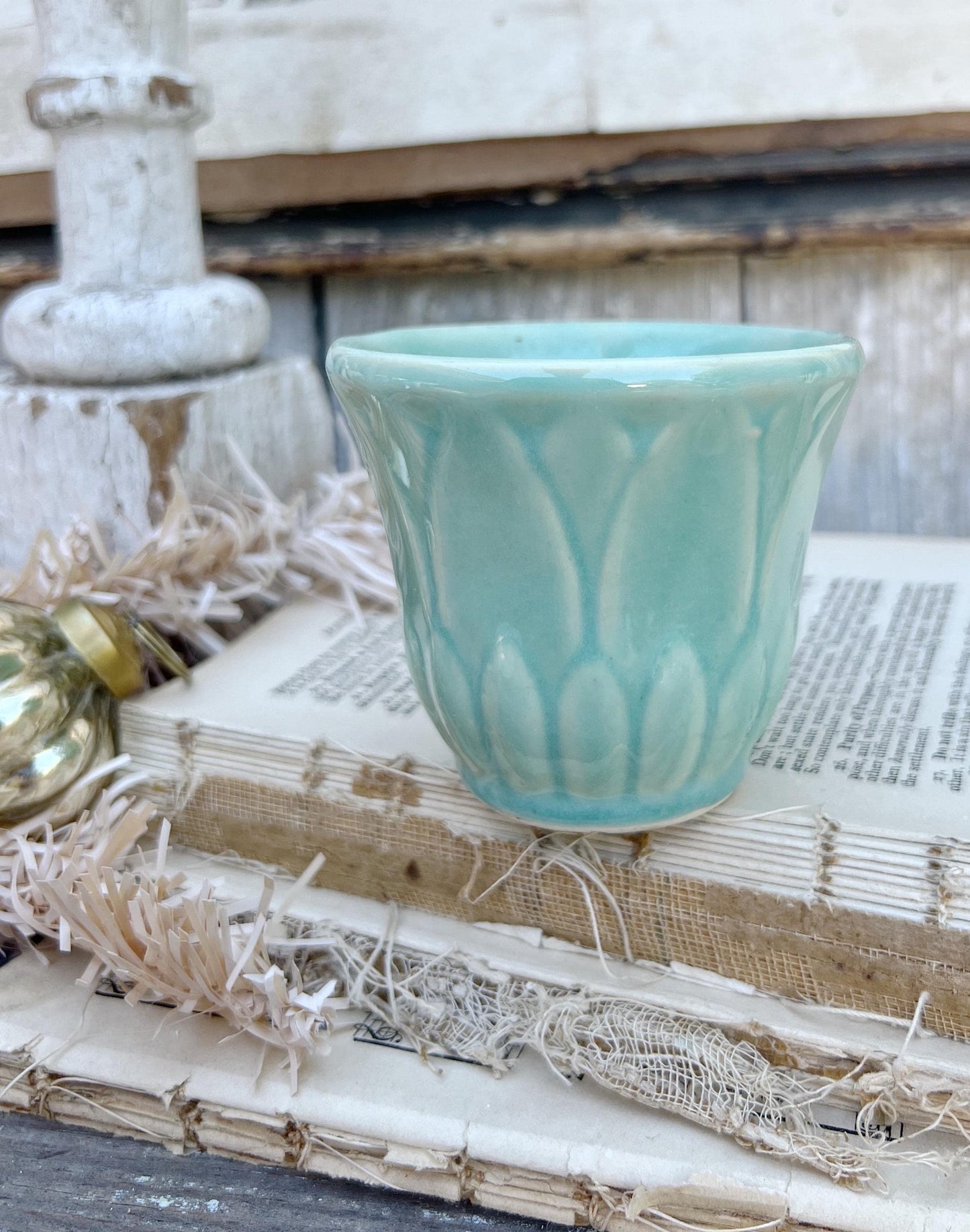 Vintage Turquoise Tulip Flower Pot USA Planter Container Farmhouse Vintage Garden Decor Christmas Green
