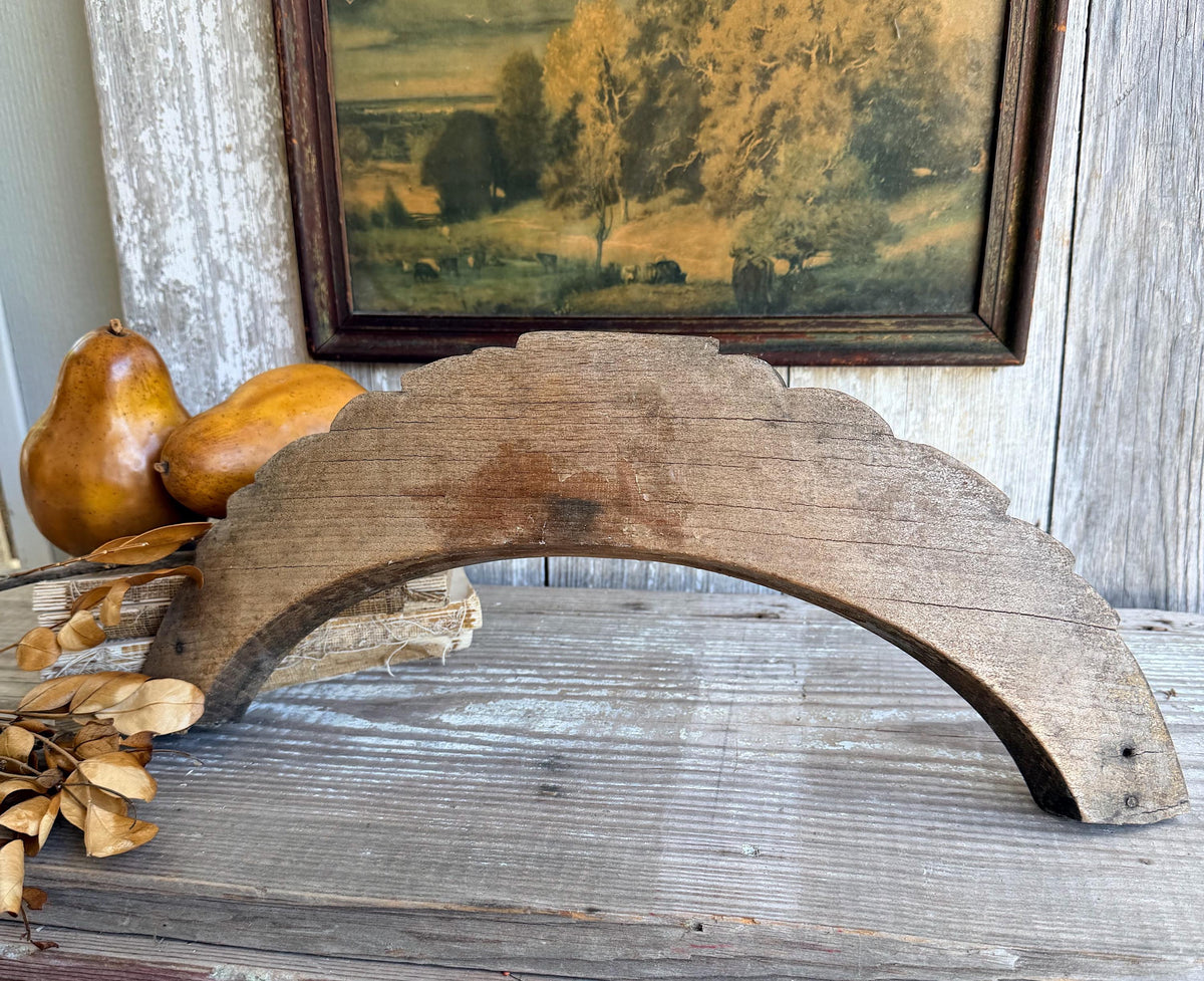 Eastlake Architectural Salvaged Wood Pediment Header Arch Antique Vintage Decor