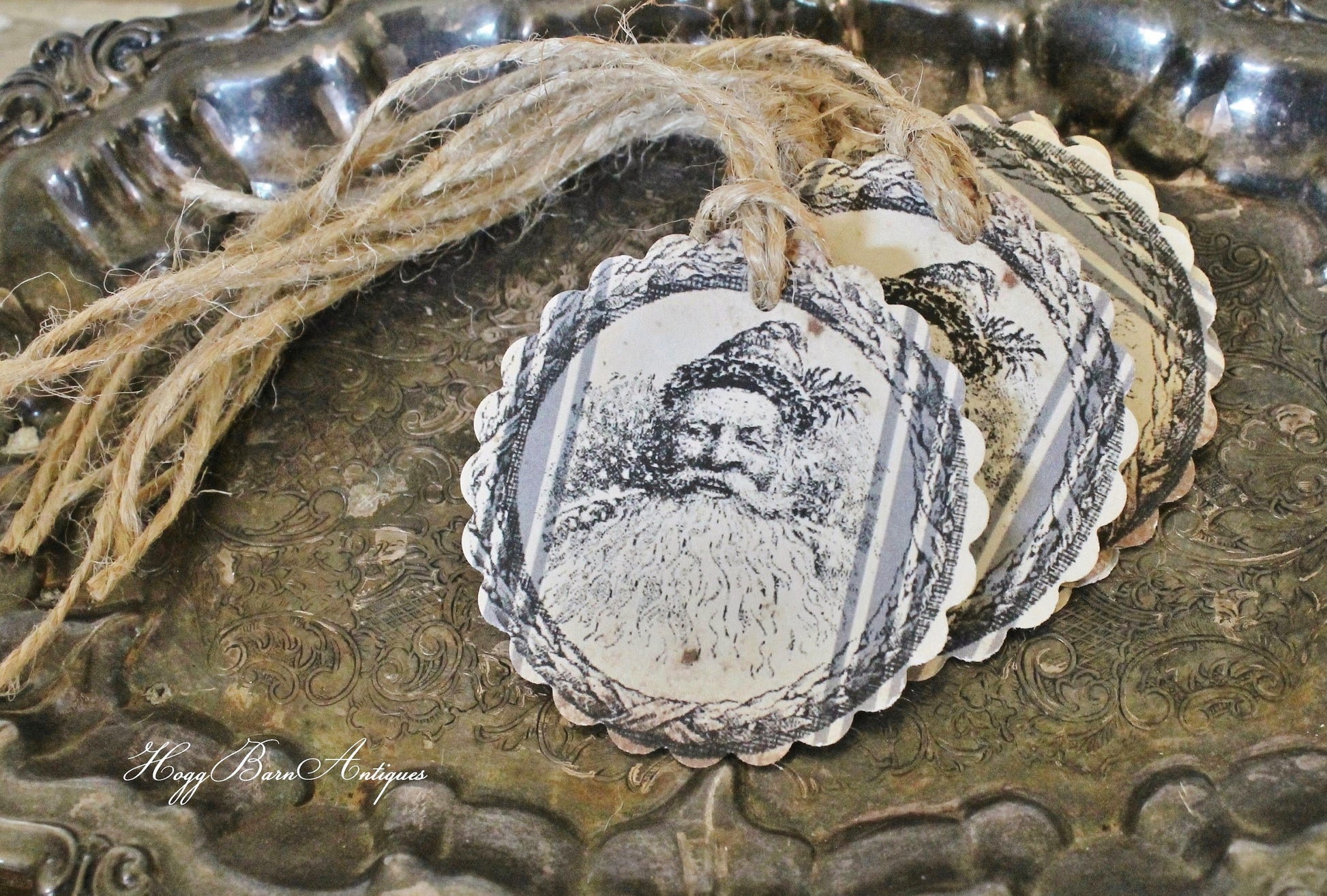 SANTA Christmas Gift Tags Vintage SANTA CLAUS Grain Sack Farmhouse Decor Card French Shabby Gift Wrap Scallop Circle Tag Rustic Primitive