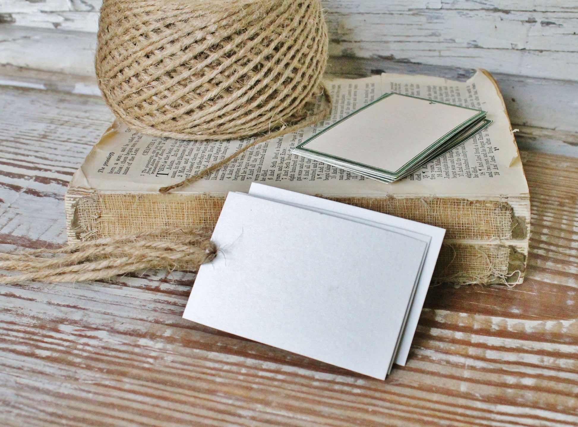 Vintage Green Parcel Gift Tags – Aged Label Style (Set of 8)
