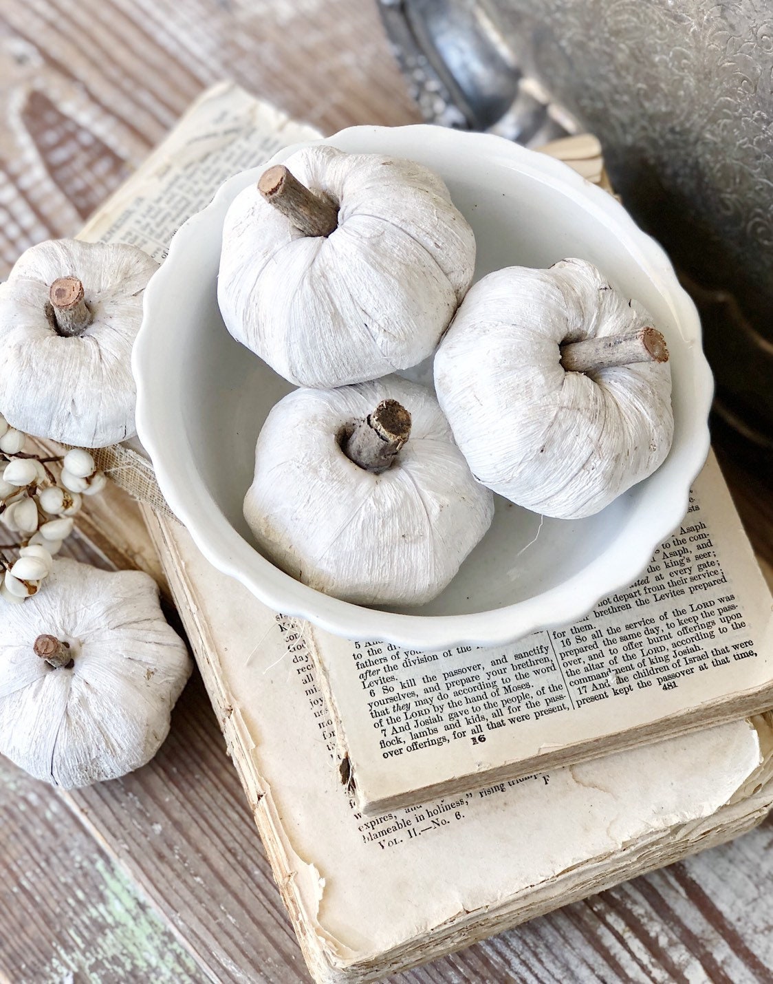 SET OF 6 WHITE Mini Pumpkins Wooden Husk Painted Pumpkin Farmhouse Decor Fall Decor Bowl Filler Boos