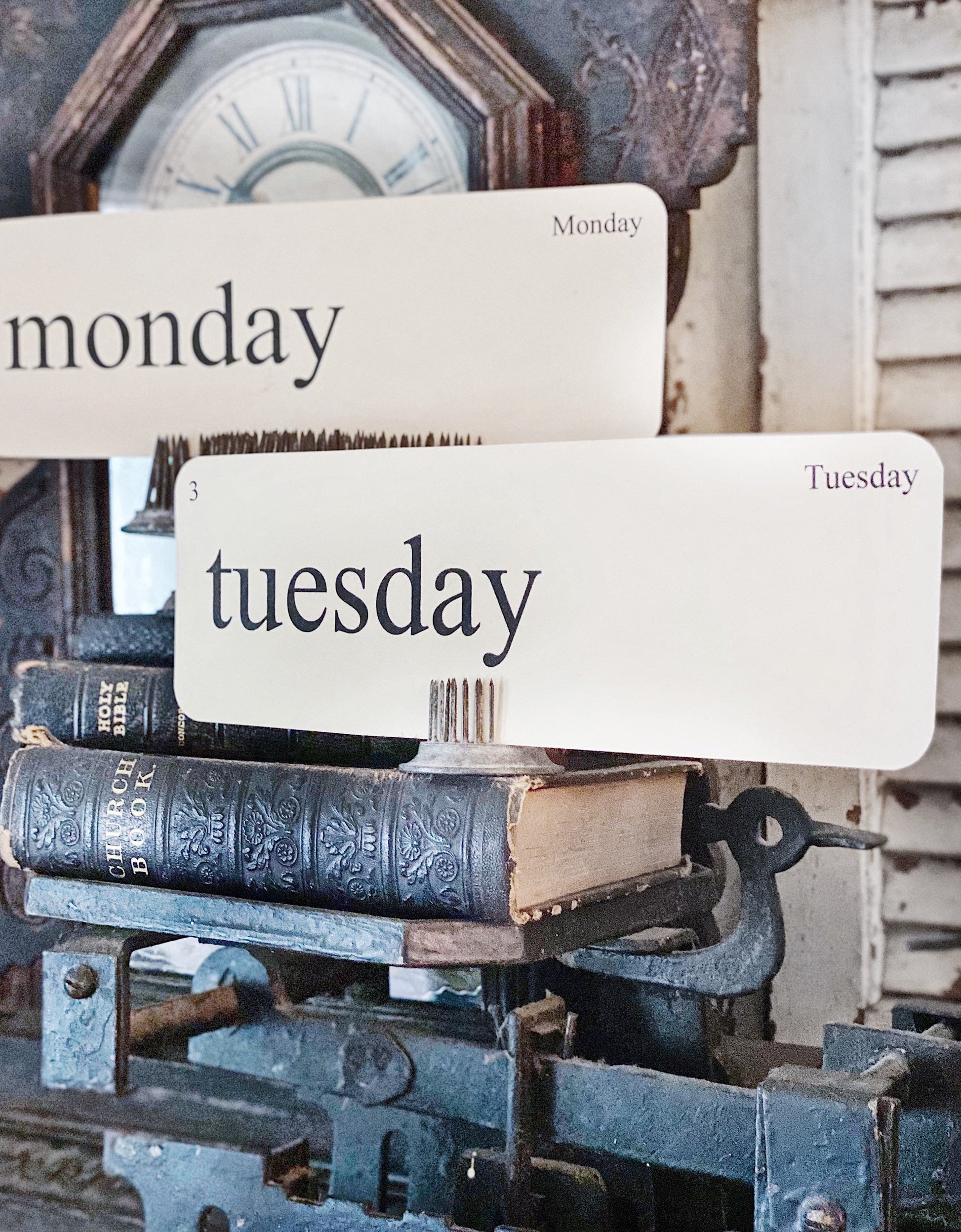 DAYS of the Week Flash Cards LARGE Vintage Inspired Word Flashcard SET of 8 Farmhouse Decor Cottage Party Favor Banner