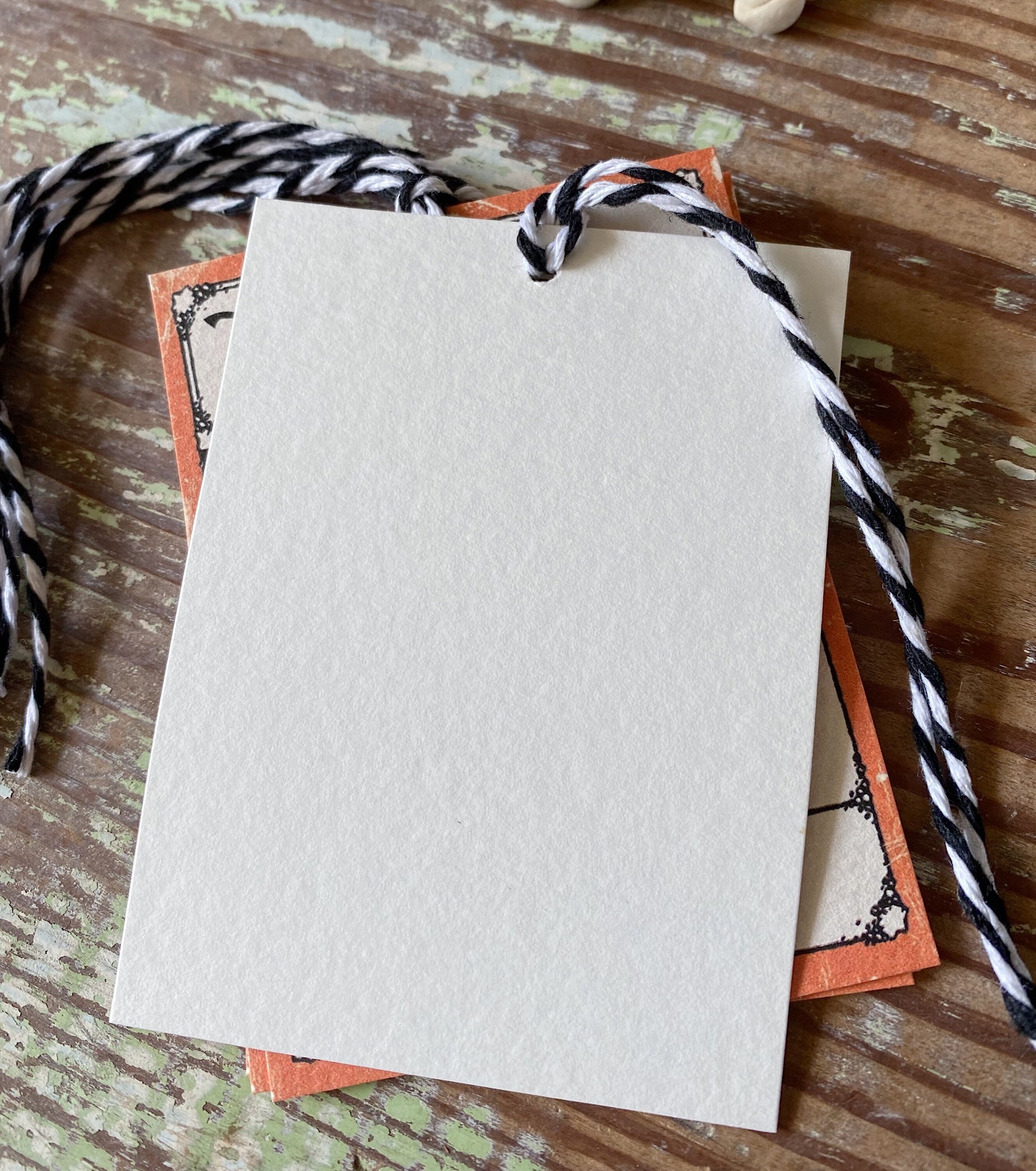 HALLOWEEN Trick or Treat COSTUME Retro Gift Tags Vintage Orange Farmhouse Decor Grungy Party Favor Vintage Halloween Card Fall