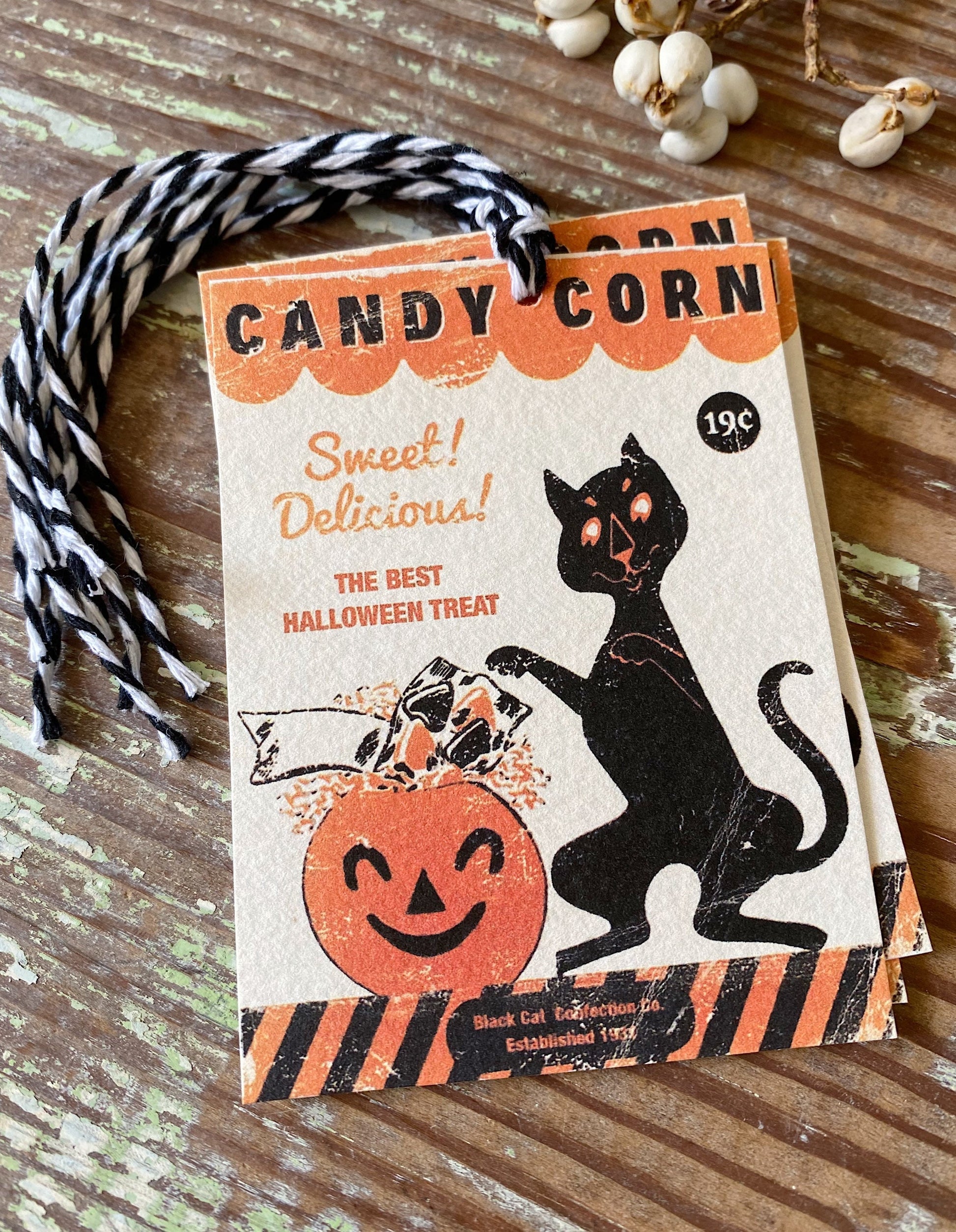 HALLOWEEN CANDY CORN Retro Gift Tags Vintage Orange Farmhouse Decor Grungy Party Favor Vintage Halloween Card