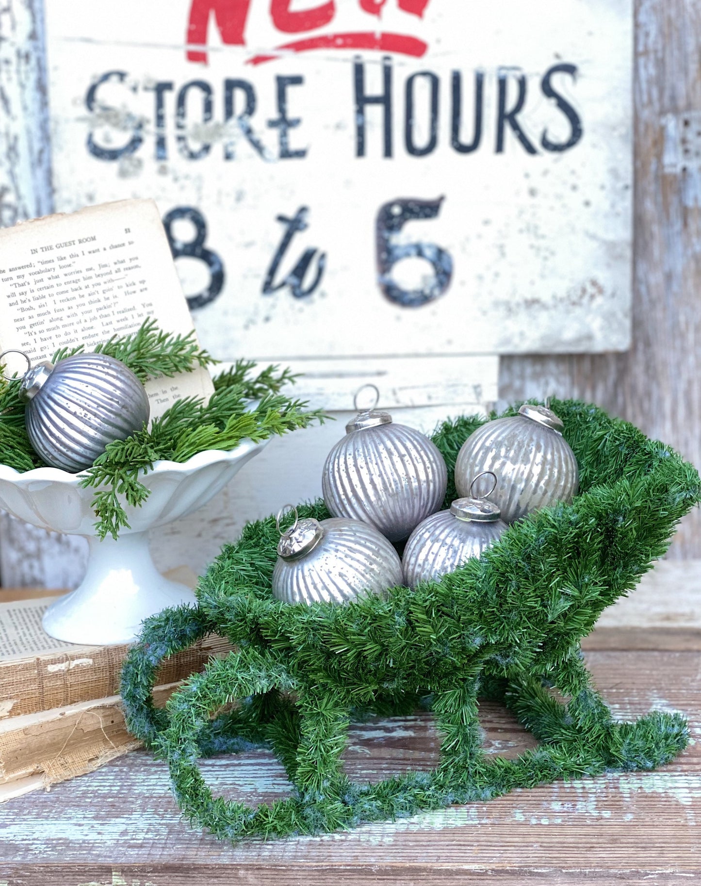 Vintage Garland SLEIGH GREEN Farmhouse Christmas Primitive Decoration LARGE Santa Sled