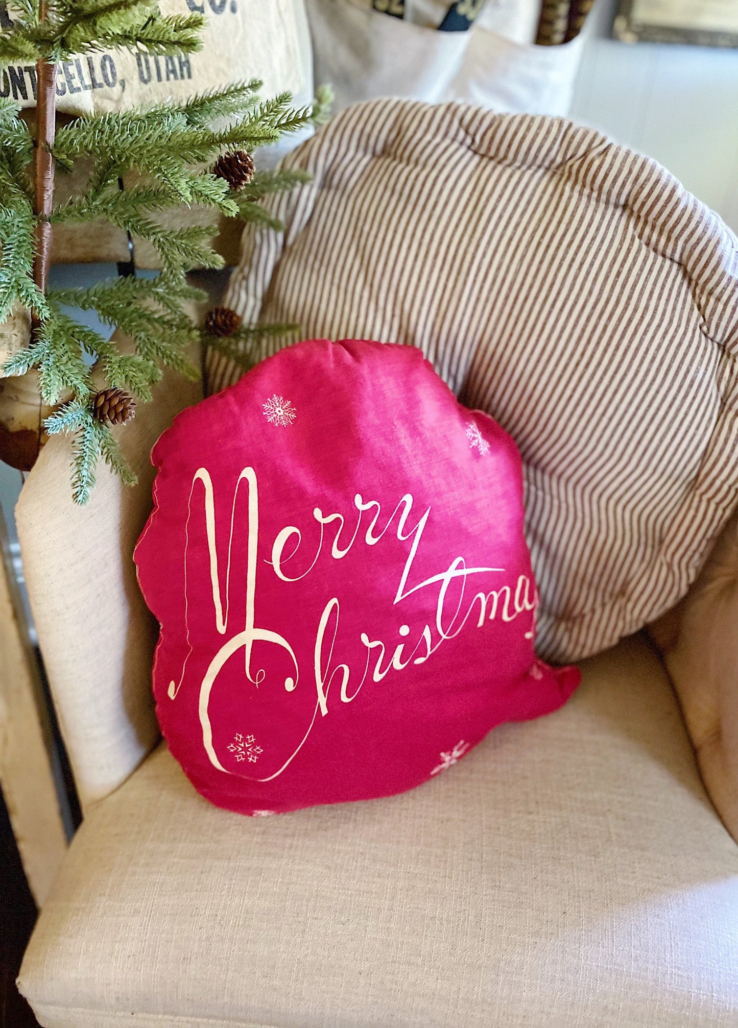 Vintage SANTA CLAUS PILLOW Farmhouse Retro Christmas Decor Merry Christmas Santa Face Large Oversized