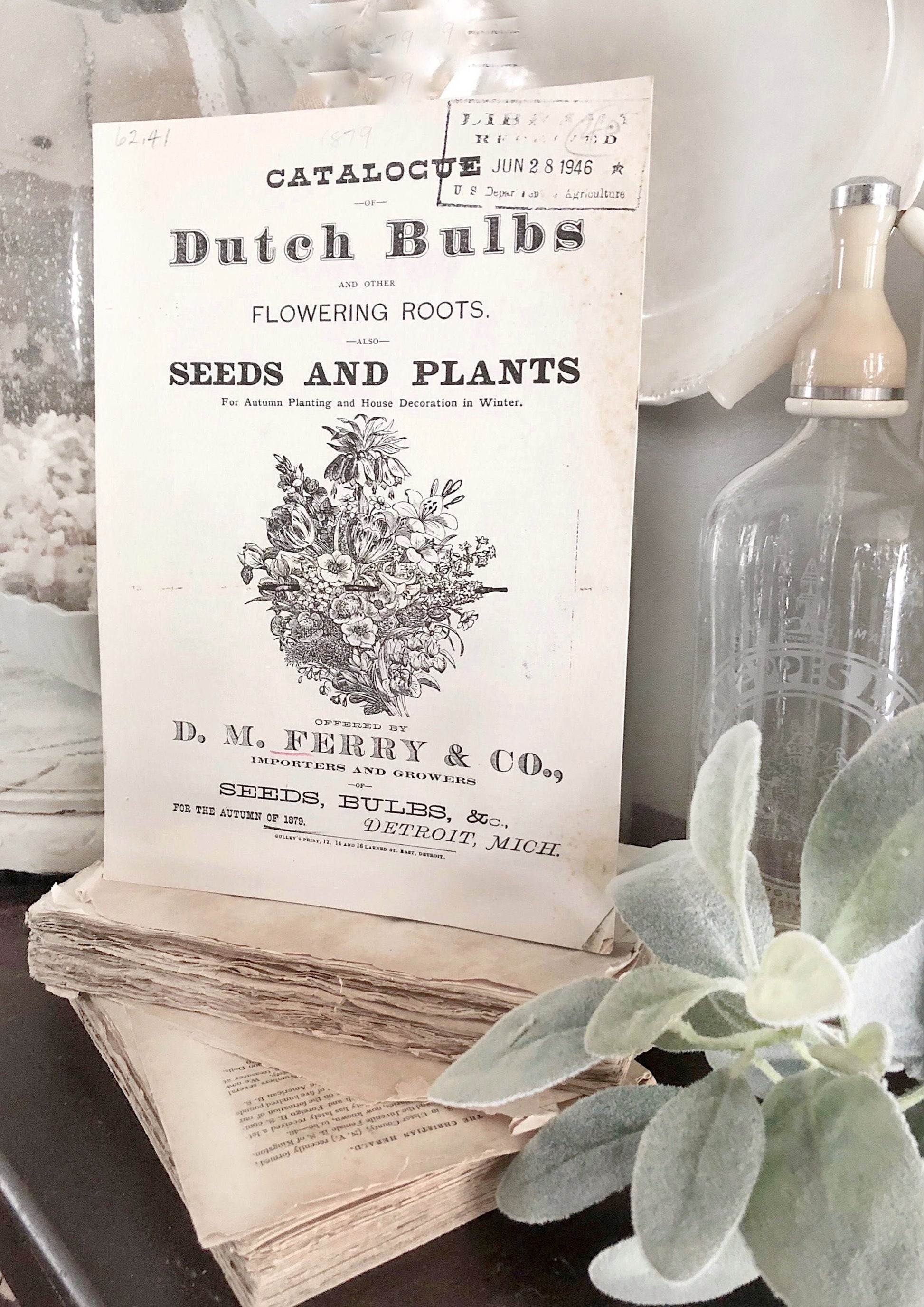 Vintage Garden Sign SEED And PLANTS Botanical Catalogue Wood Sign Print Farmhouse Decor Page Wall Art Print Fixer Upper Spring Summer Decor
