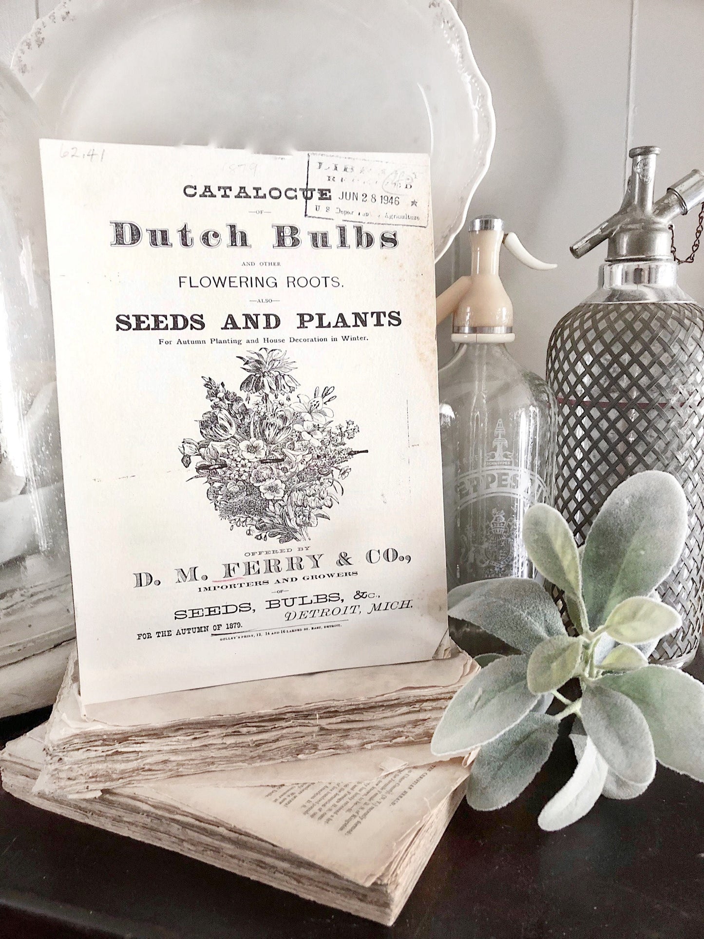 Vintage Garden Sign SEED And PLANTS Botanical Catalogue Wood Sign Print Farmhouse Decor Page Wall Art Print Fixer Upper Spring Summer Decor