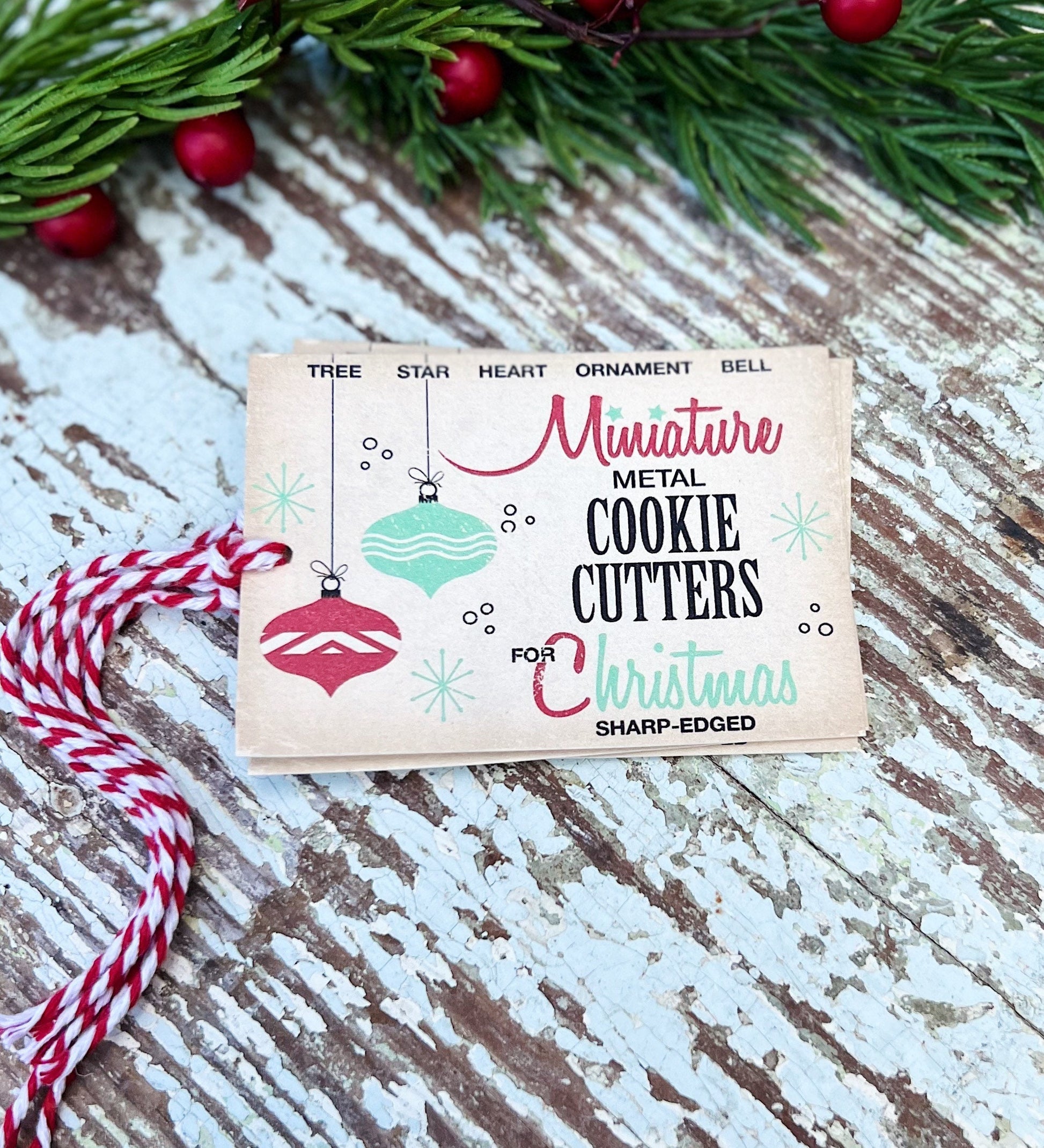 Christmas GIFT TAGS Cookie Cutter Vintage Retro Farmhouse Decor Gift Wrap Primitive Christmas Favor Ornament