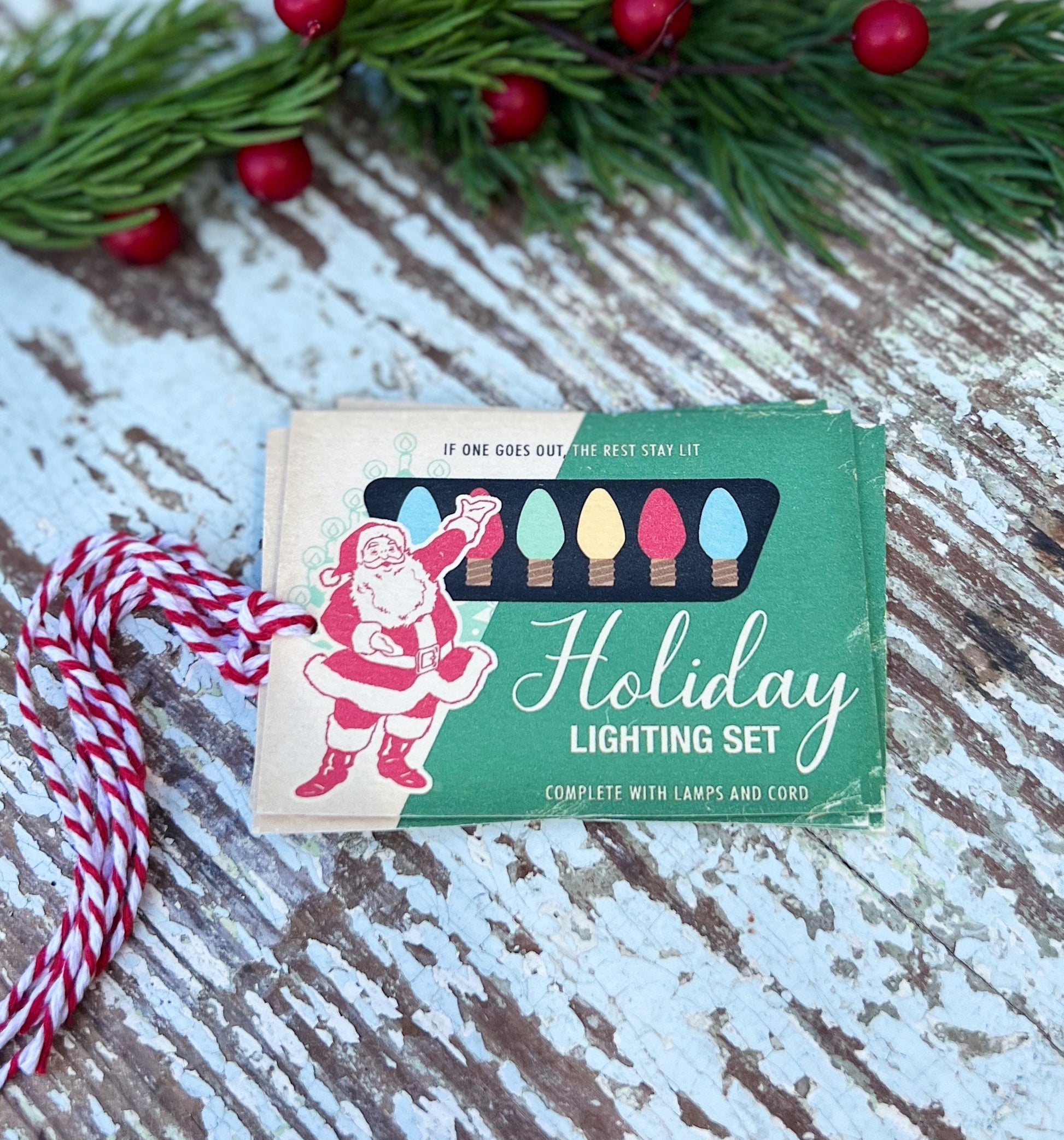 Christmas GIFT TAGS Santa Holiday Lights Vintage Retro Farmhouse Decor Gift Wrap Primitive Christmas Favor