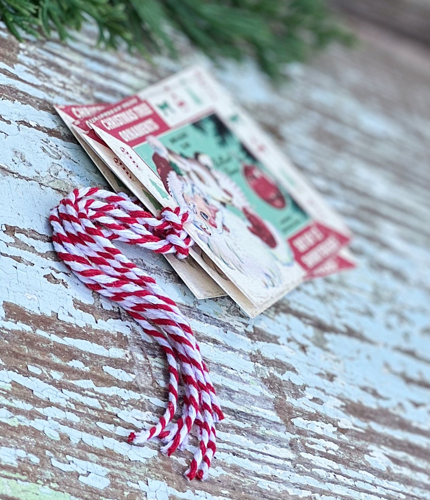 Christmas GIFT TAGS Santa Rudolph Vintage Retro Farmhouse Decor Gift Wrap Primitive Christmas Favor Ornament