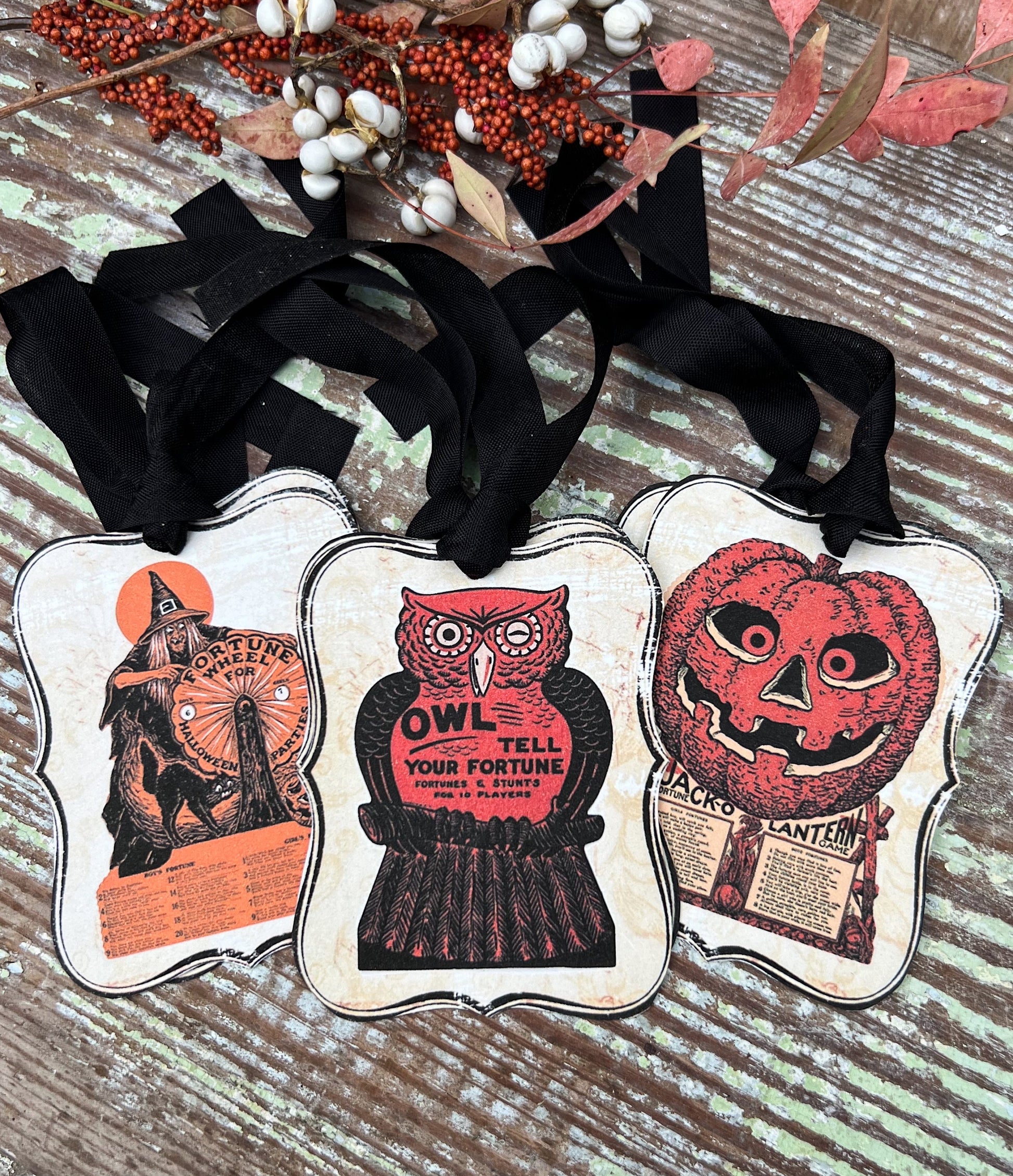 HALLOWEEN Gift Tags RETRO Vintage Black Bracket Scull Farmhouse Decor Grungy Party Favor Halloween Card Tag Owl Pumpkin Witch Black Cat Fall