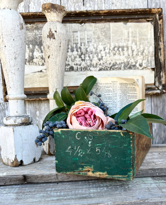 Antique Primitive Wooden Box Parts Crate Dovetaile Drawer Farmhouse Garden Spring Decor Green Paint