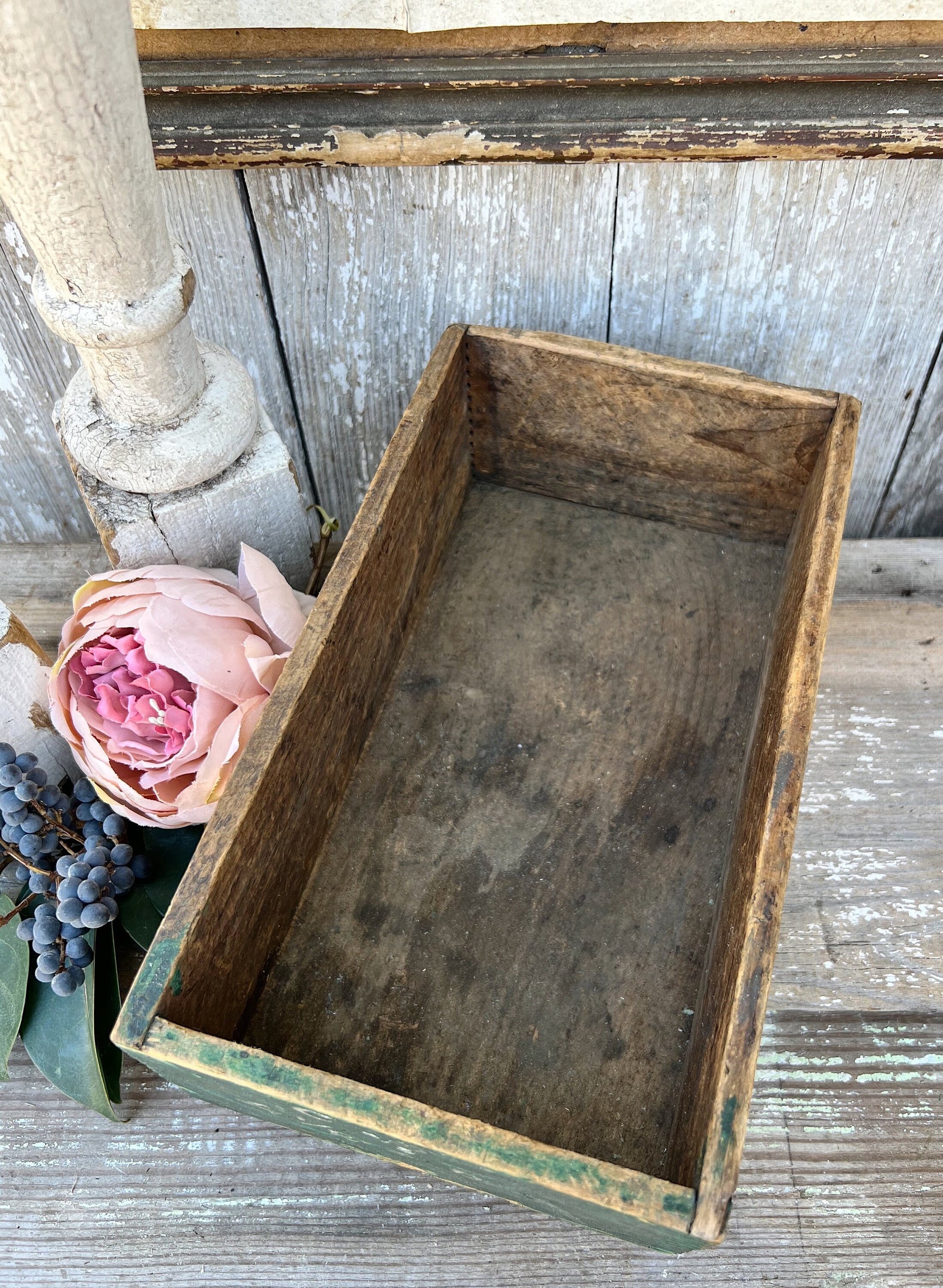 Antique Primitive Wooden Box Parts Crate Dovetaile Drawer Farmhouse Garden Spring Decor Green Paint