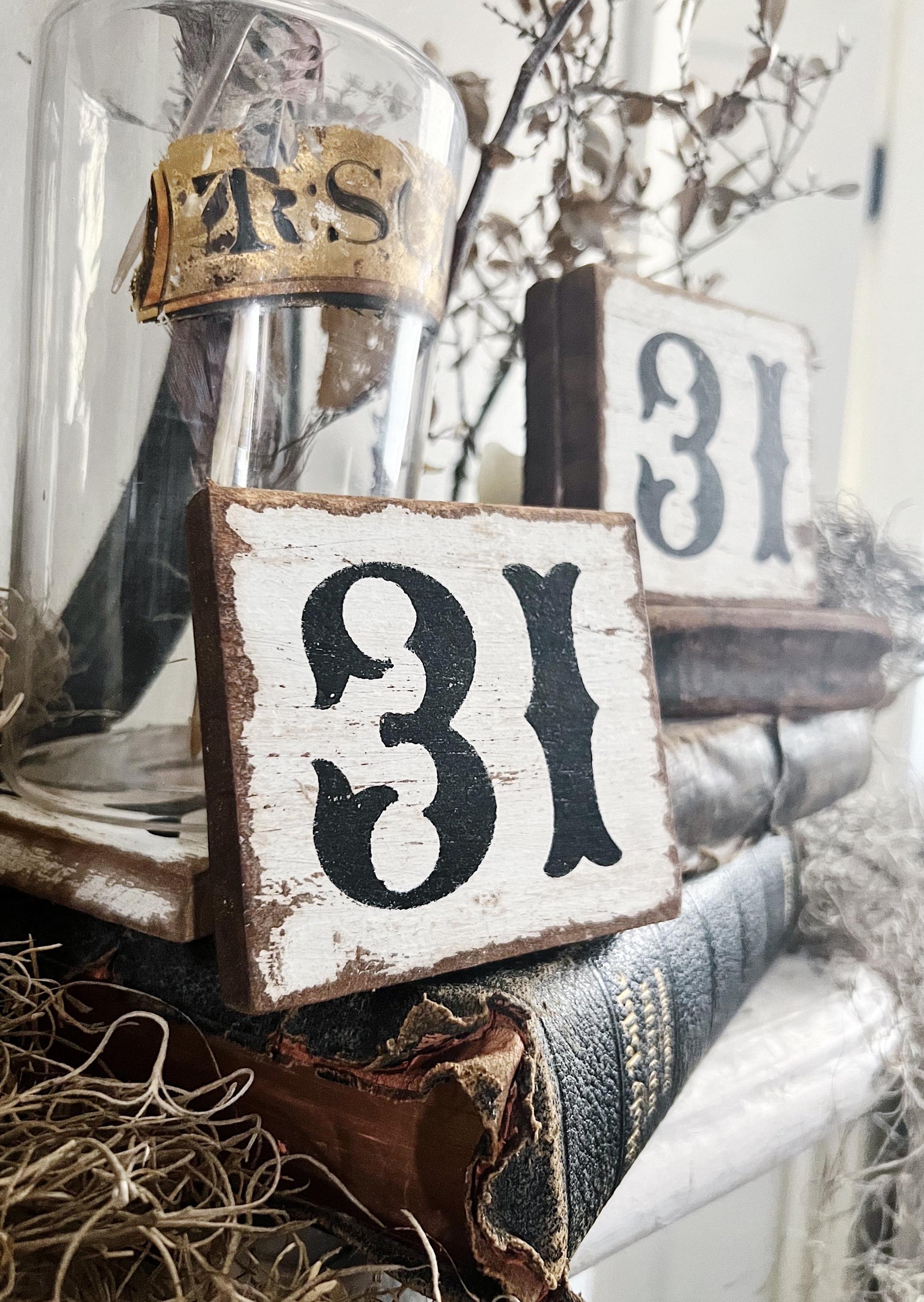 HALLOWEEN 31 Sign Tile Vintage Salvage Barn Wood Reclaimed White Chippy Paint Farmhouse Decor Architectural House Number Apartment Gothic