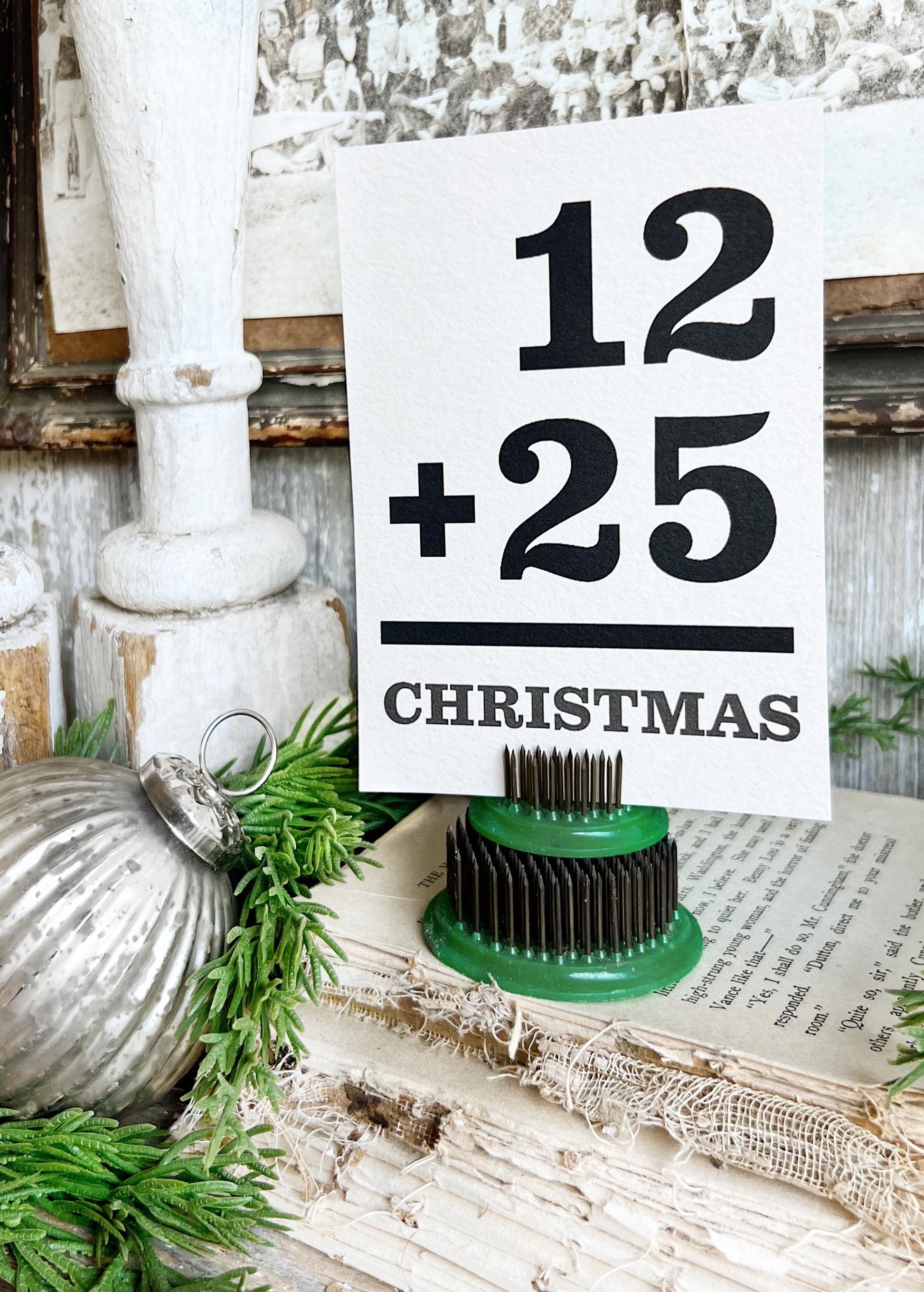 CHRISTMAS 12 + 25 Flash Card Number Vintage Farmhouse Decor Holiday Flashcard