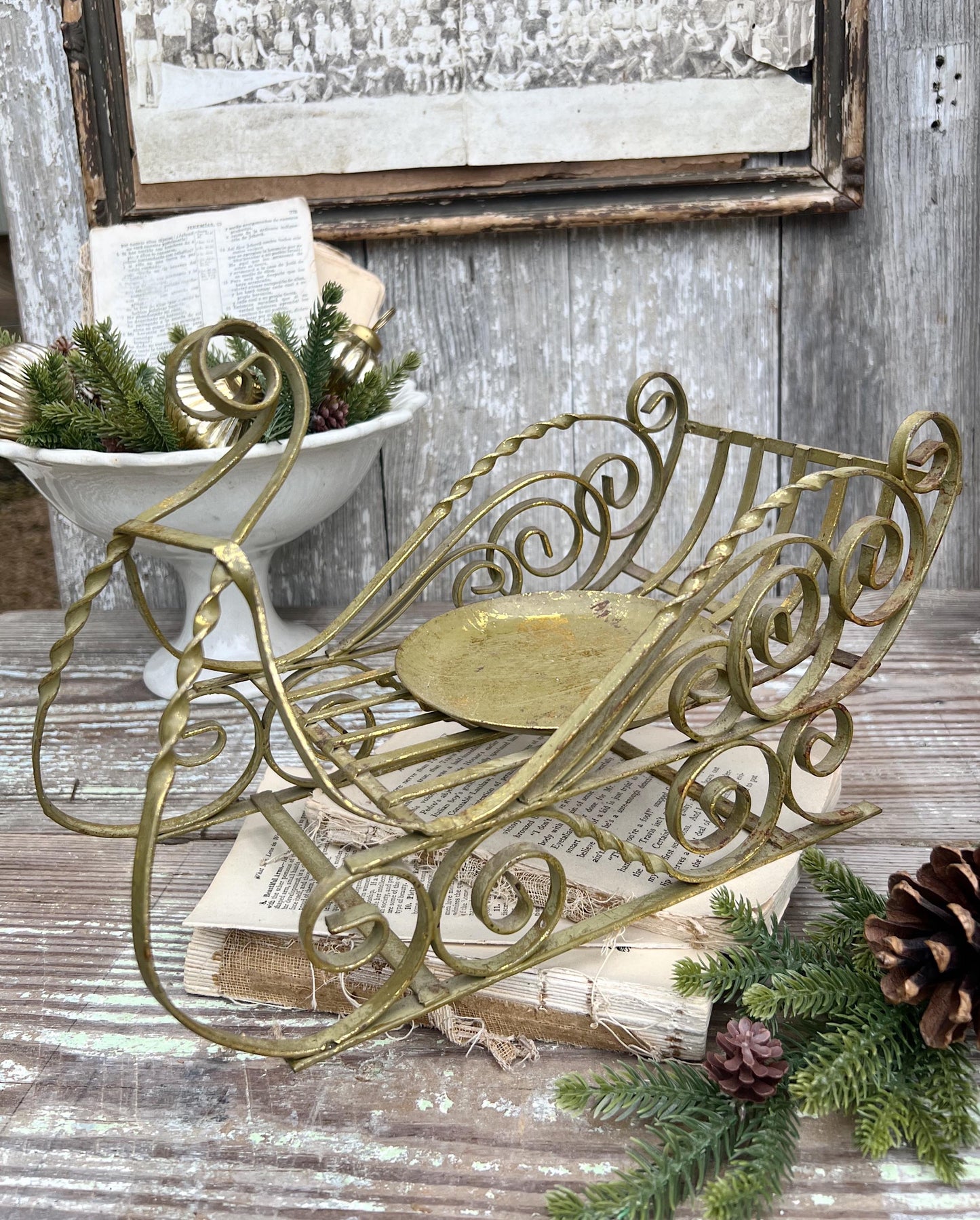 Vintage GOLD Metal SLEIGH Farmhouse Christmas Primitive Decoration LARGE Santa Sled