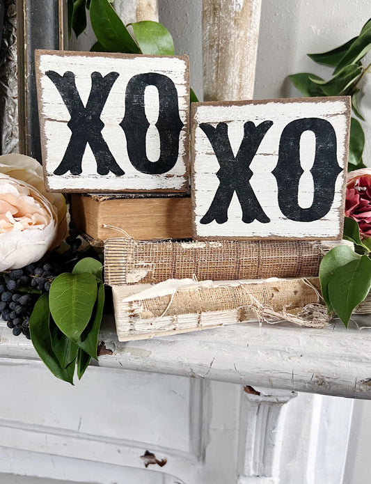 VALENTINE XO Sign Tile Vintage Salvage Barn Wood Reclaimed White Chippy Paint Farmhouse Decor Architectural House Number FEBRUARY French