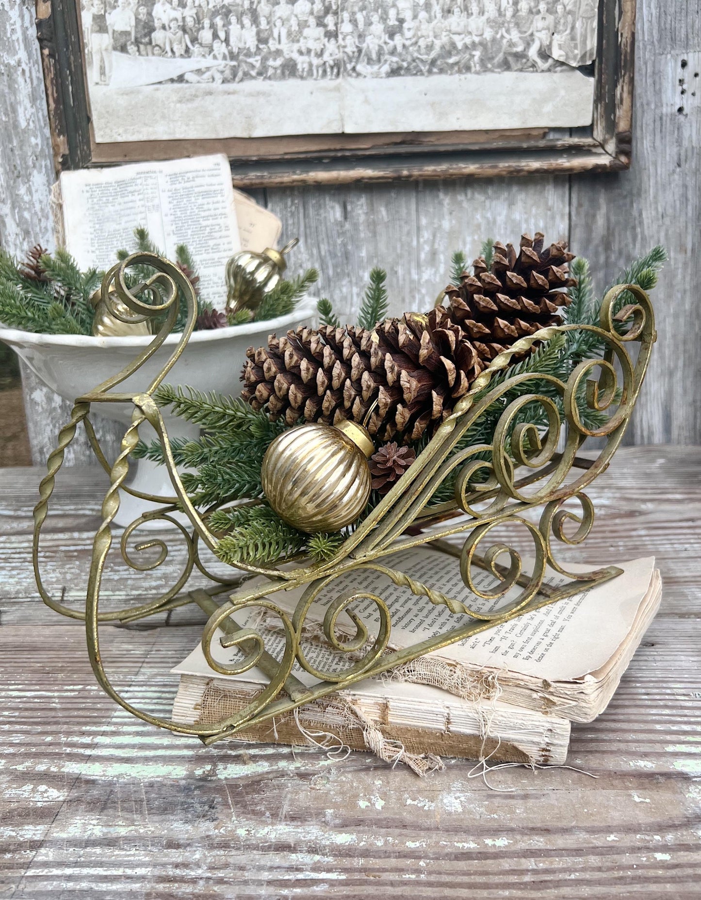 Vintage GOLD Metal SLEIGH Farmhouse Christmas Primitive Decoration LARGE Santa Sled