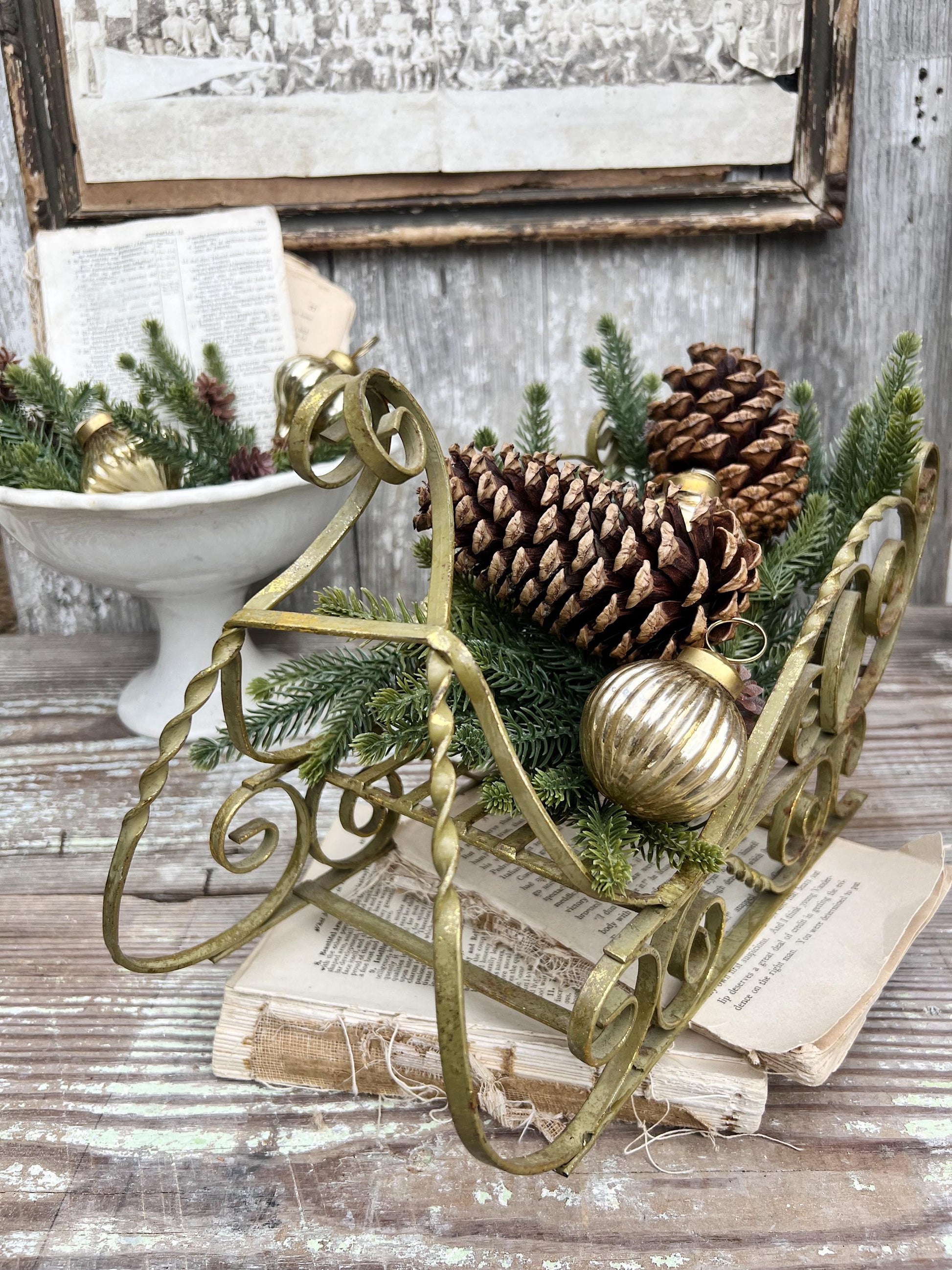 Vintage GOLD Metal SLEIGH Farmhouse Christmas Primitive Decoration LARGE Santa Sled