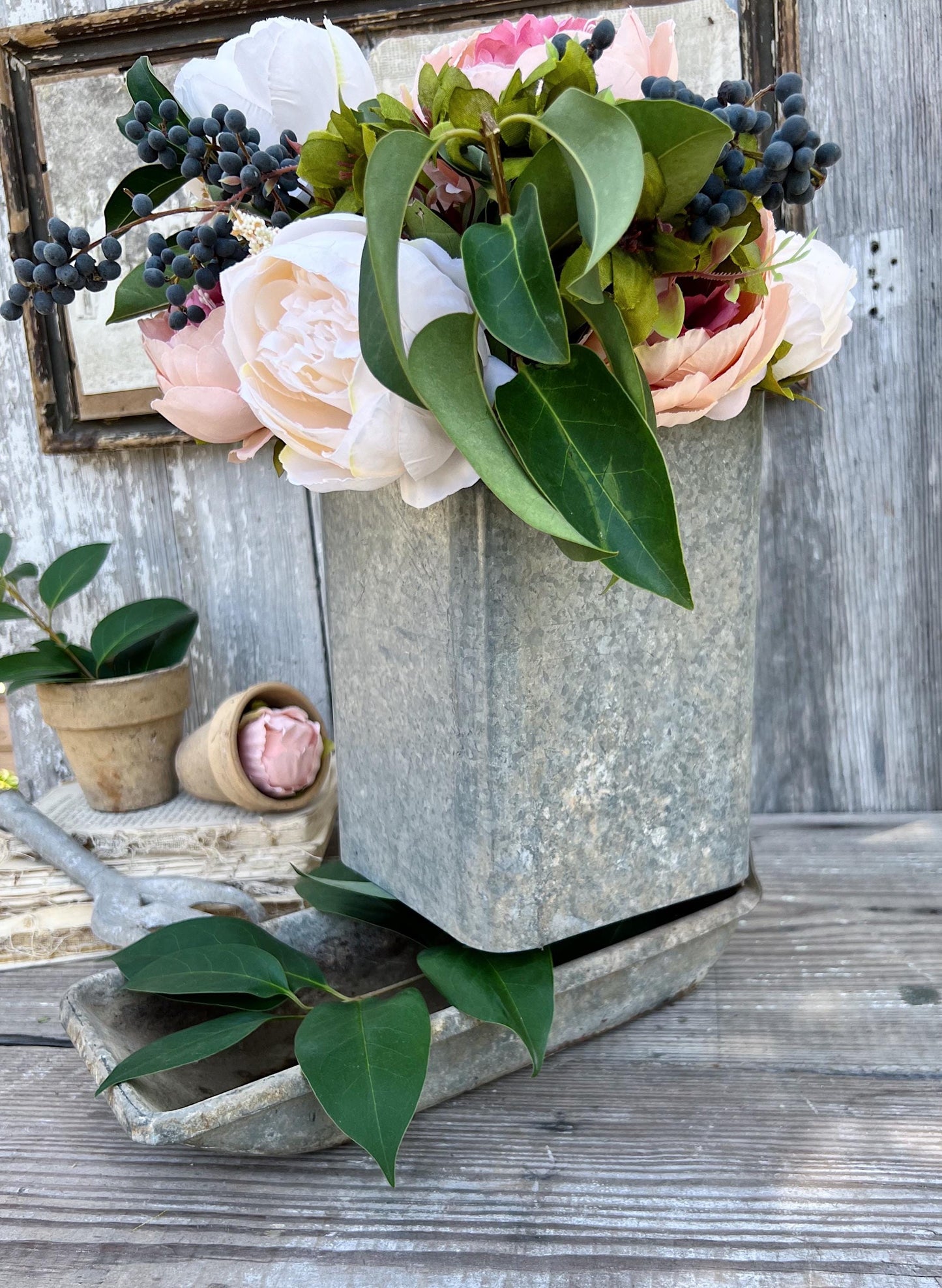 Vintage Galvanized Feeder Trough Farmhouse Decor Industrial Barn Salvage Farm Feeder Chicken Pig Rabbit