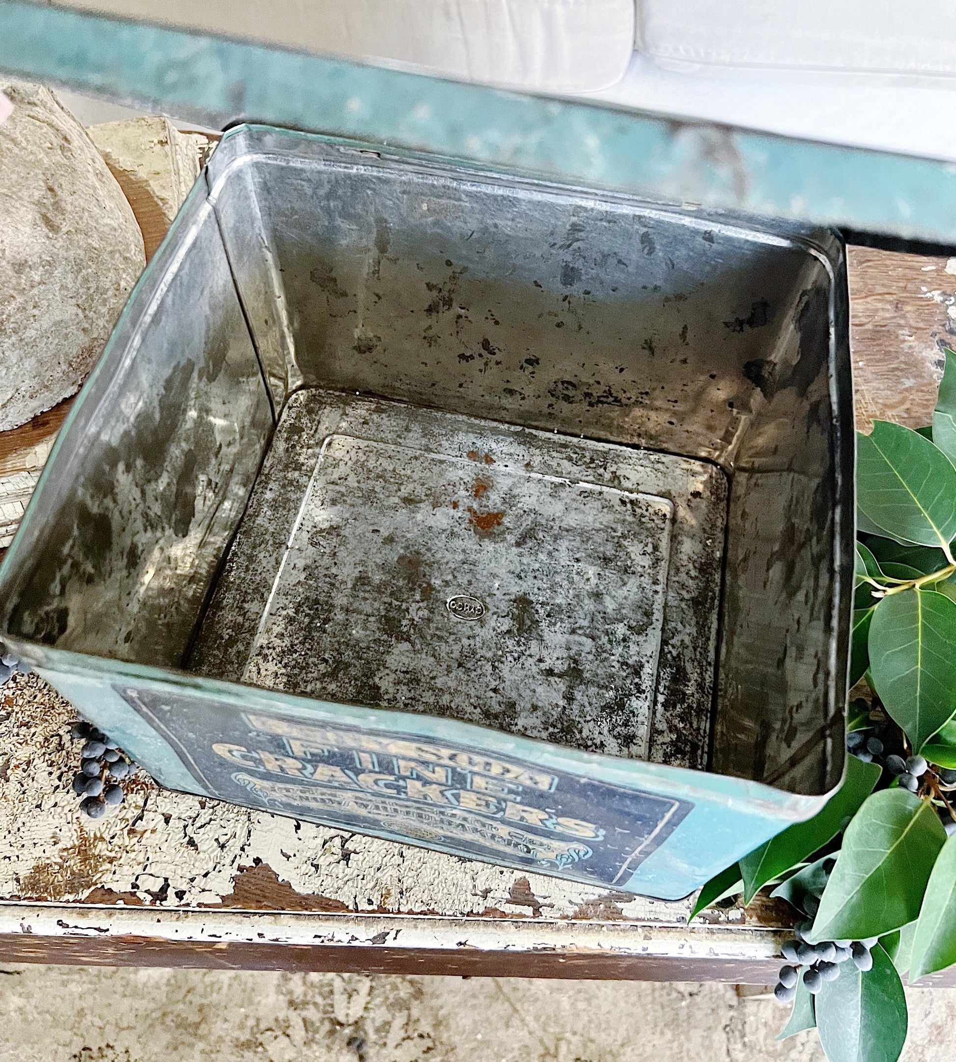 Antique Fairy Soda Fine Crackers Can Tin Canister Metal Box with Lid Vintage Farmhouse Decor Blue Box Gar Iten Biscuit Co Snow White Bakery