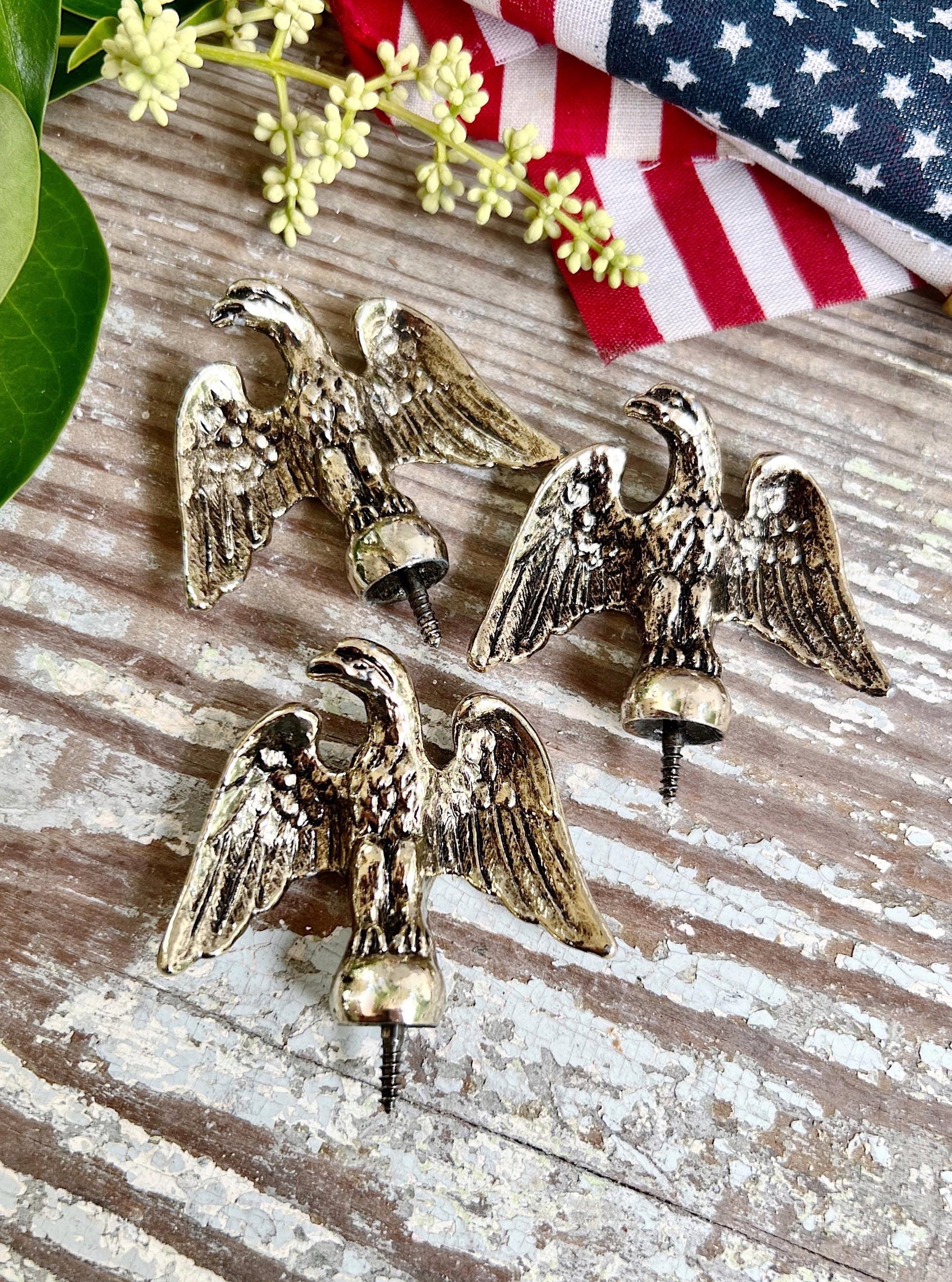 Vintage METAL EAGLE Flag Pole Topper Cap Finial Americana