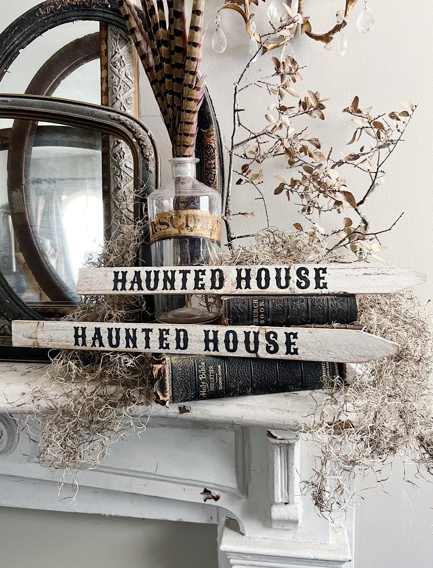HAUNTED HOUSE Arrow Sign HALLOWEEN Fall Vintage Salvage Barn Wood Reclaimed White Chippy Paint Farmhouse Decor Architectural Black White