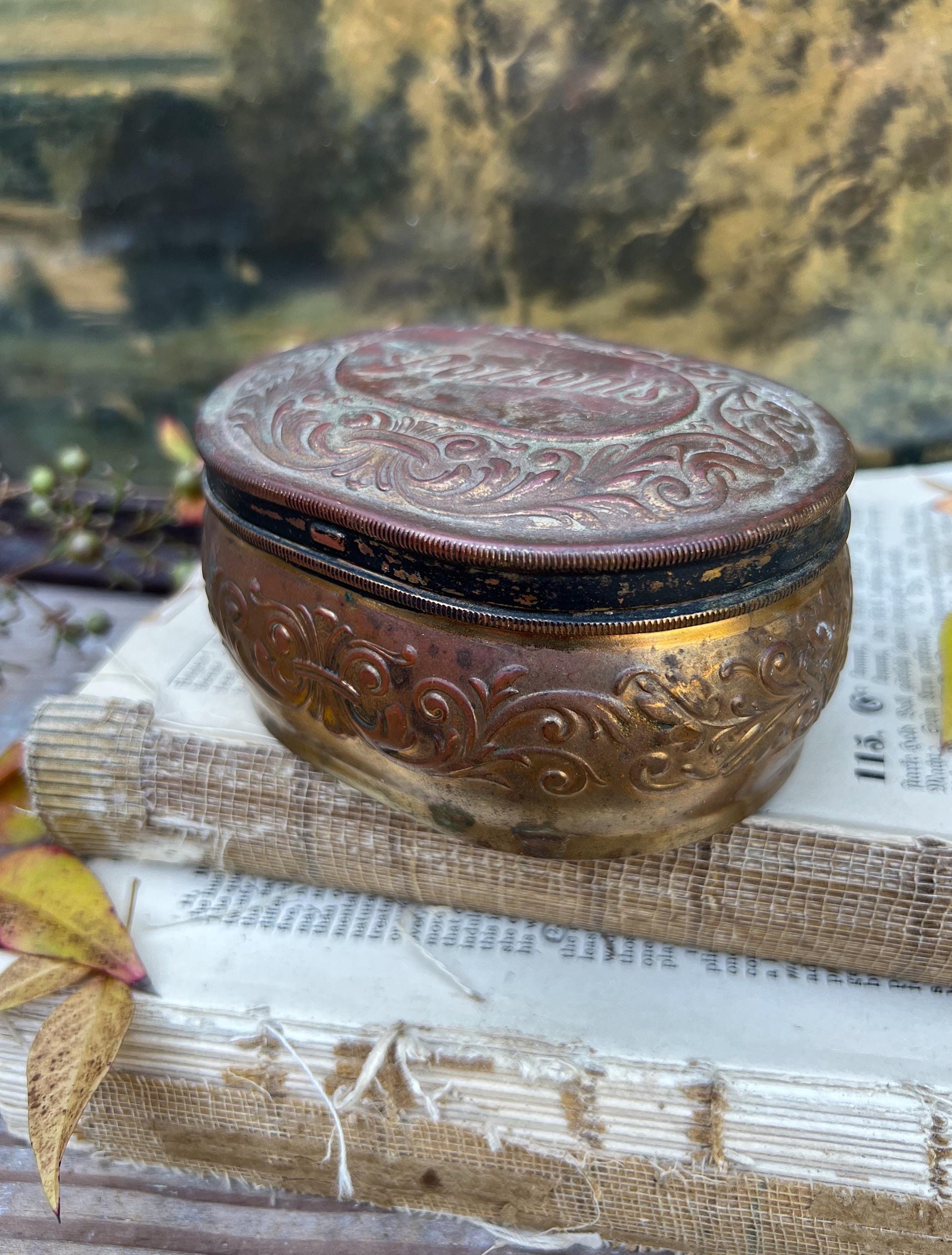 Antique POZZONI’S Powder Box Brass Vanity Lid Box Victorian.