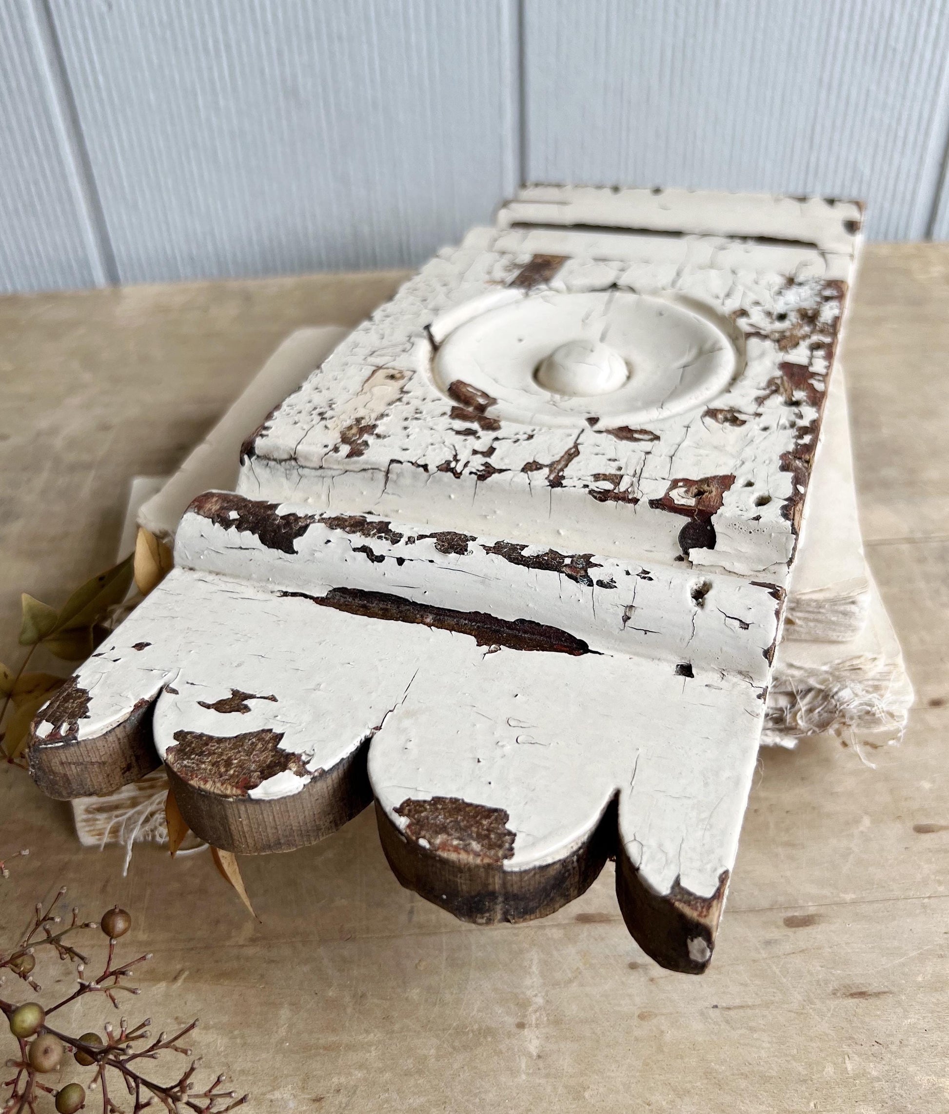 Antique EASTLAKE Plith CHIPPY WHITE Salvaged Pediment Architectural Wood Accent Trim Detail Reclaimed Farmhouse Rustic Decor