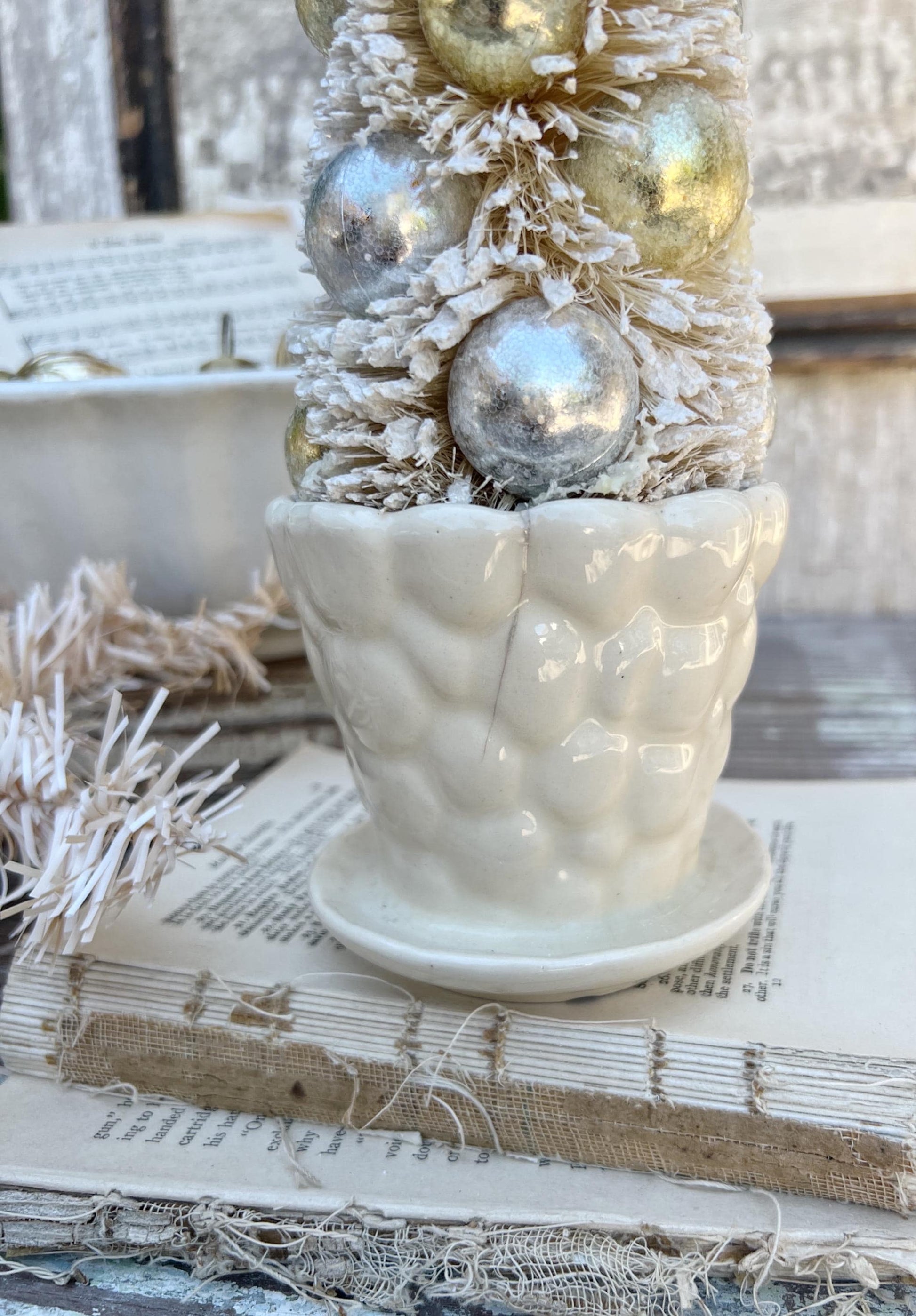 Antique Cream Ivory WHITE BUBBLE Flower Pot With Saucer USA Planter Container Farmhouse Vintage Garden Decor Christmas