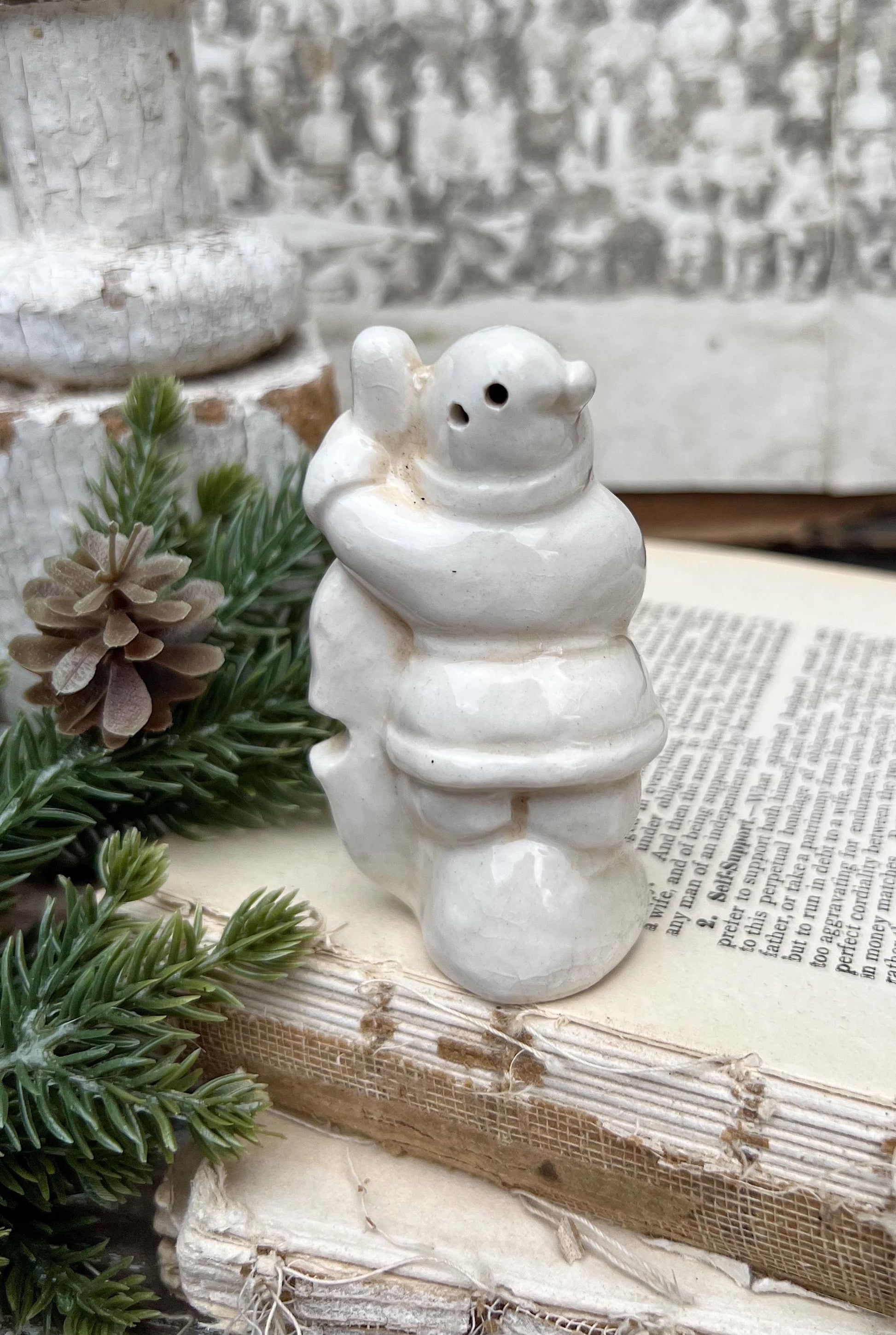 Vintage Ironstone Santa Claus Salt Shaker Creamy WHITE Farmhouse Christmas Decor BASE Stained Crazing