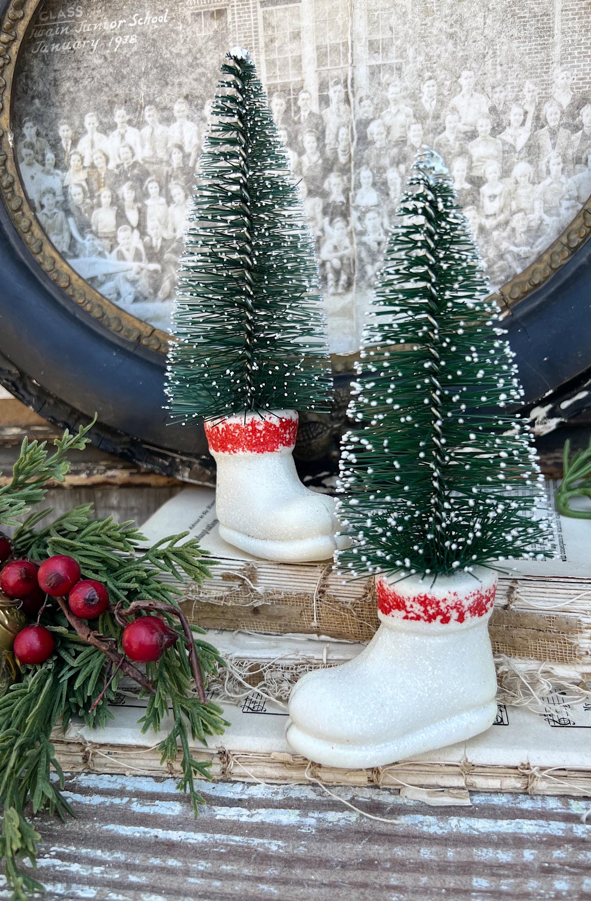Christmas GREEN Bottle Brush Tree White Flocked SANTA BOOT Farmhouse Decor Primitive Kitschy