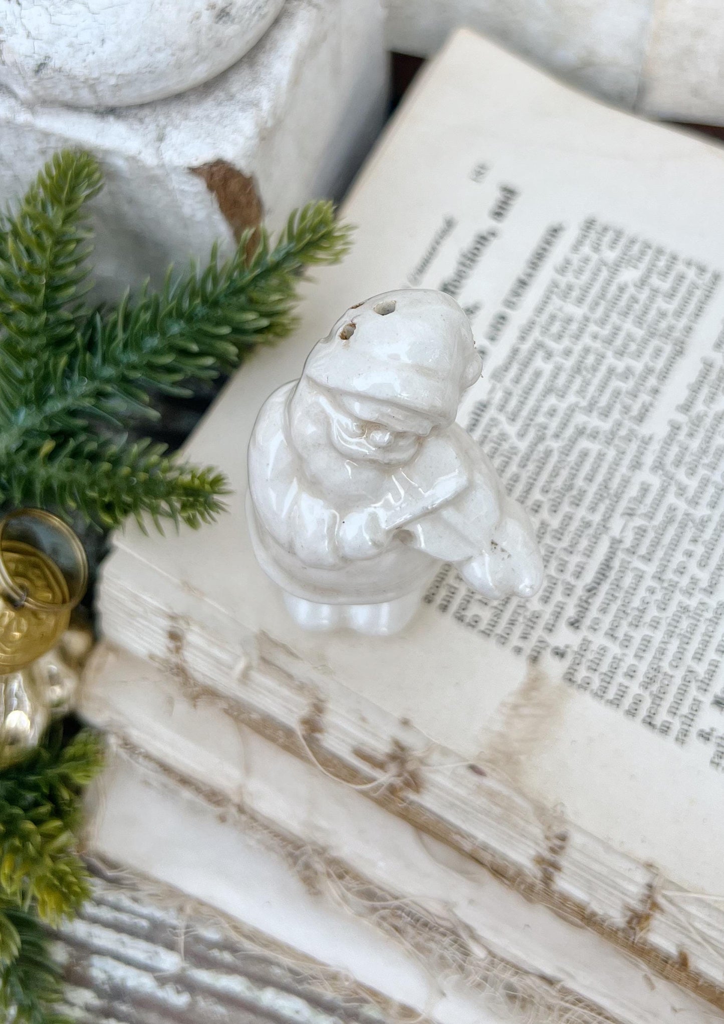 Vintage Ironstone Santa Claus Salt Shaker Creamy WHITE Farmhouse Christmas Decor VIOLIN Stained Crazing
