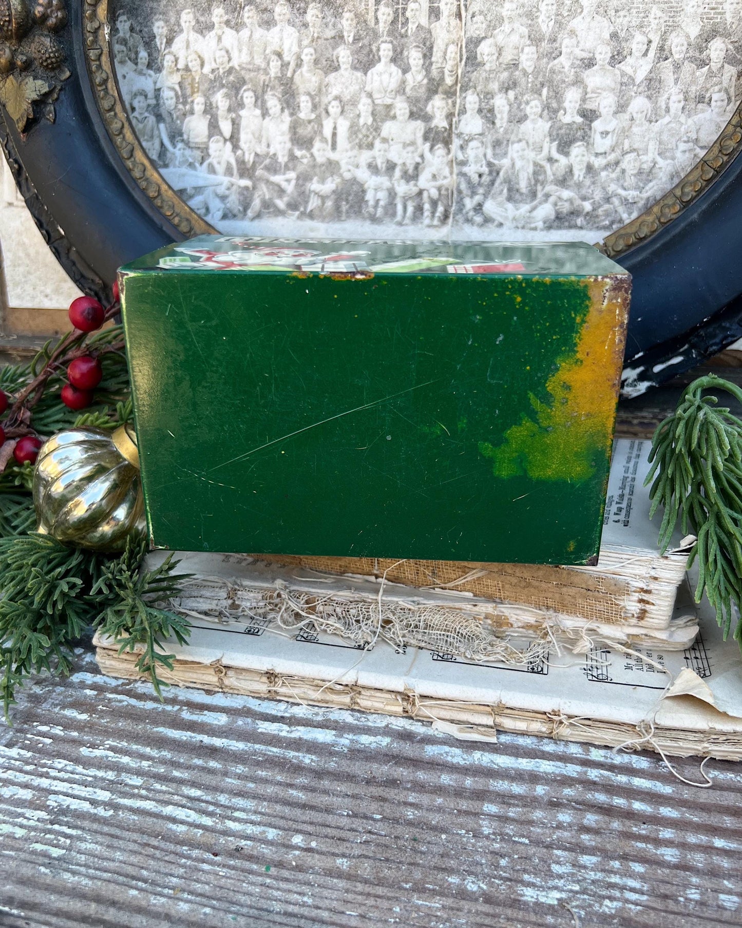Vintage CHRISTMAS CARD LIST Green Metal File Box Farmhouse Decor