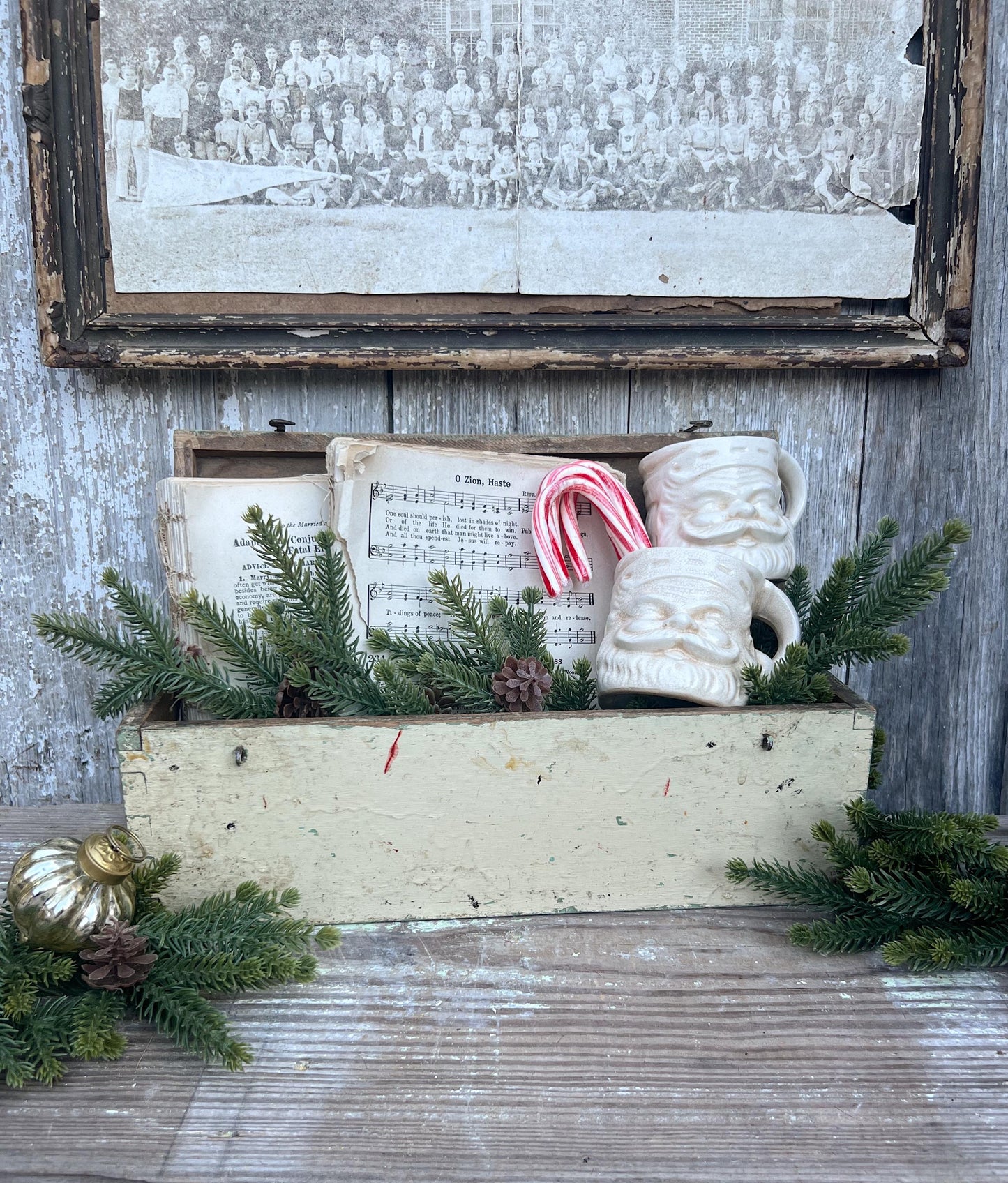 Antique Primitive Wooden Box Crate Box With Lid Chippy White Paint Farmhouse Vintage Salvaged Dovetail Wood
