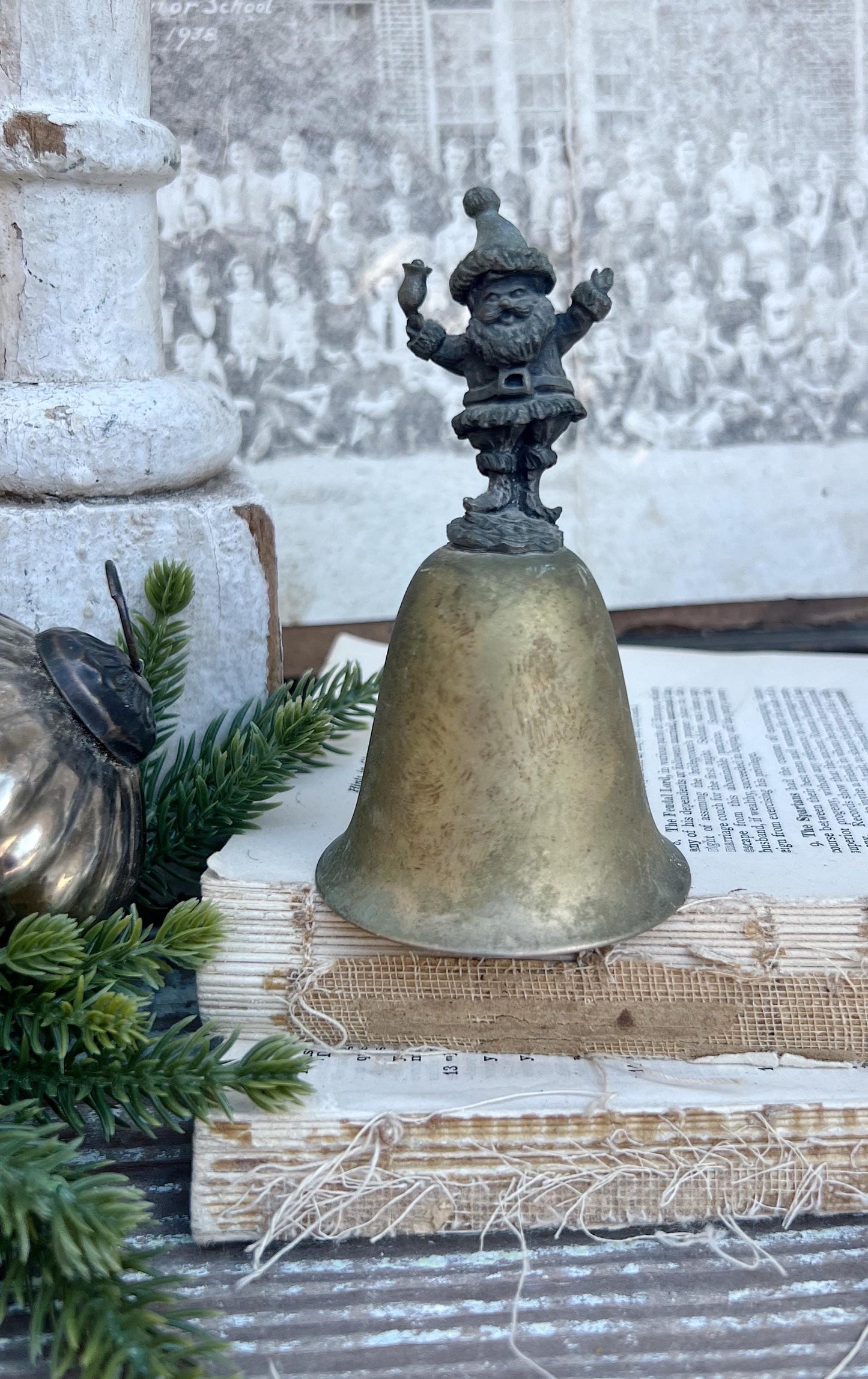 Vintage SANTA BRASS Metal Bell Handheld Dinner Christmas Farmhouse Decor