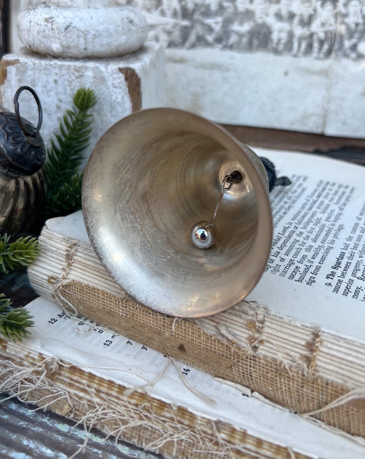 Vintage SANTA BRASS Metal Bell Handheld Dinner Christmas Farmhouse Decor