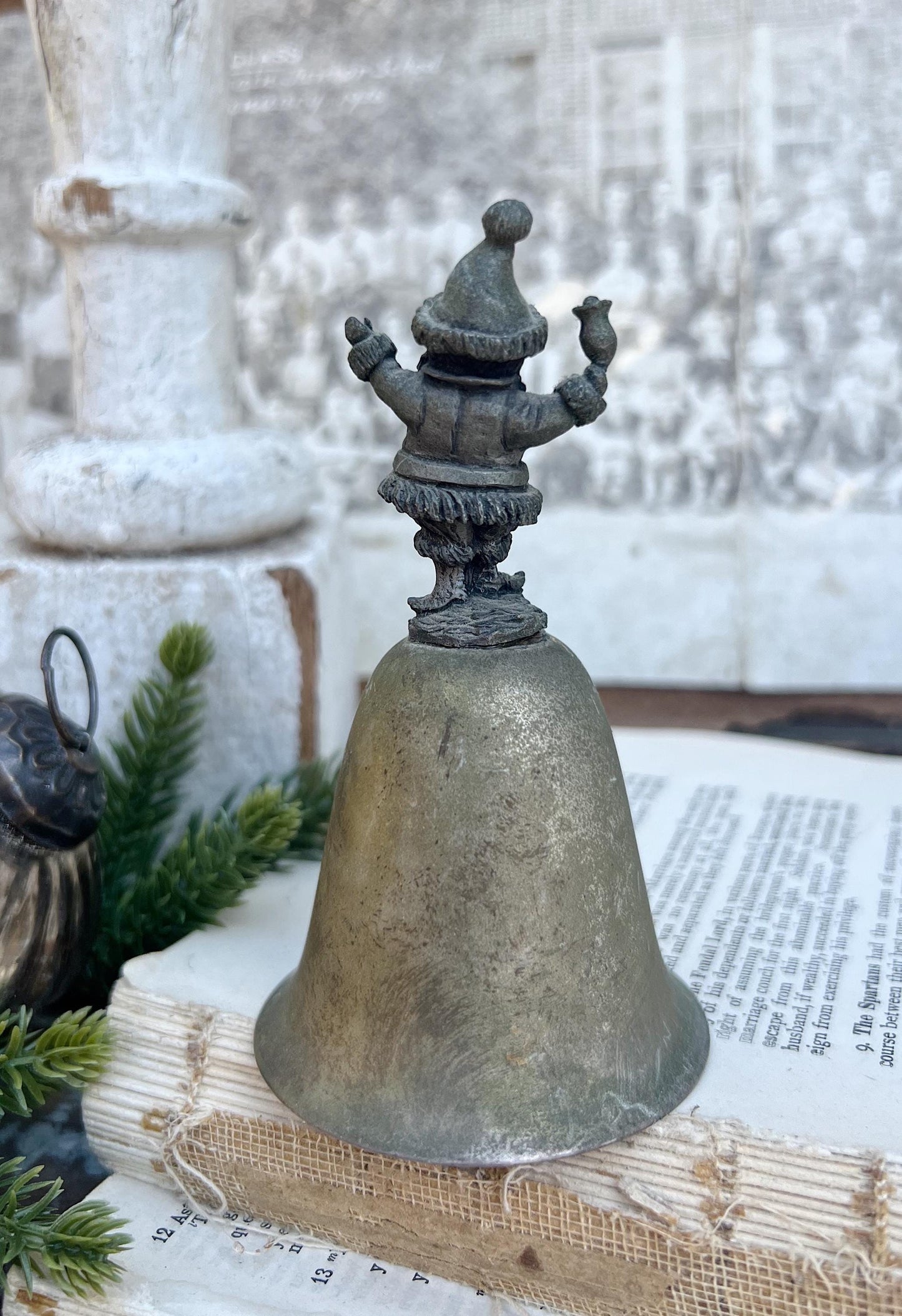 Vintage SANTA BRASS Metal Bell Handheld Dinner Christmas Farmhouse Decor