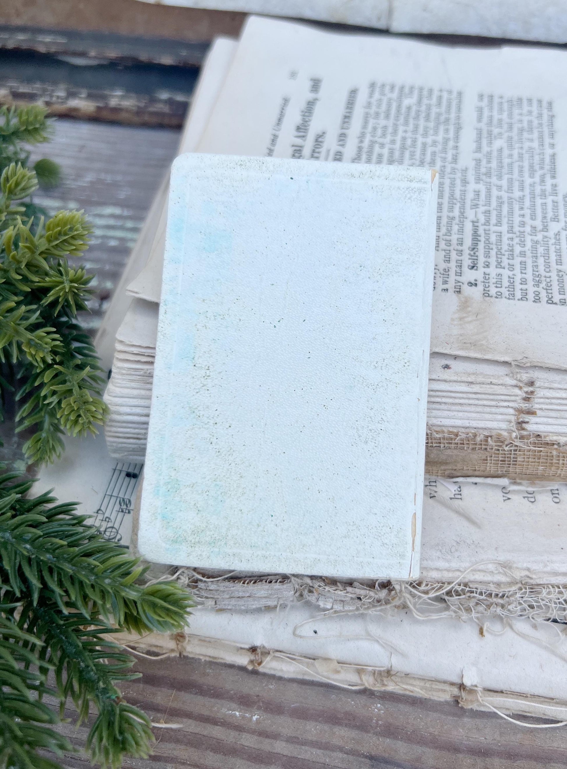 Vintage The Story of the CHRISTMAS GUEST Book Pocket Gibson