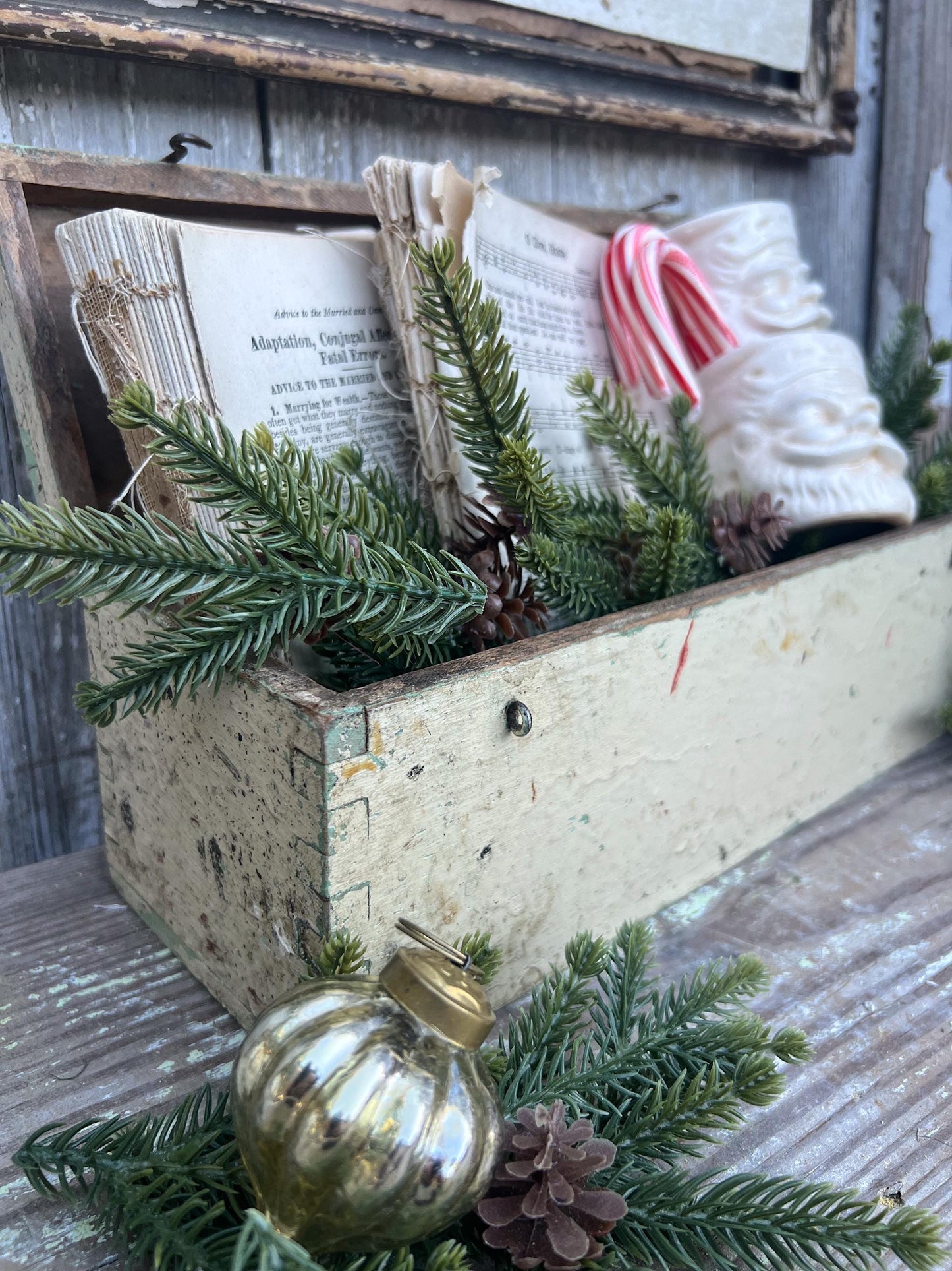 Antique Primitive Wooden Box Crate Box With Lid Chippy White Paint Farmhouse Vintage Salvaged Dovetail Wood